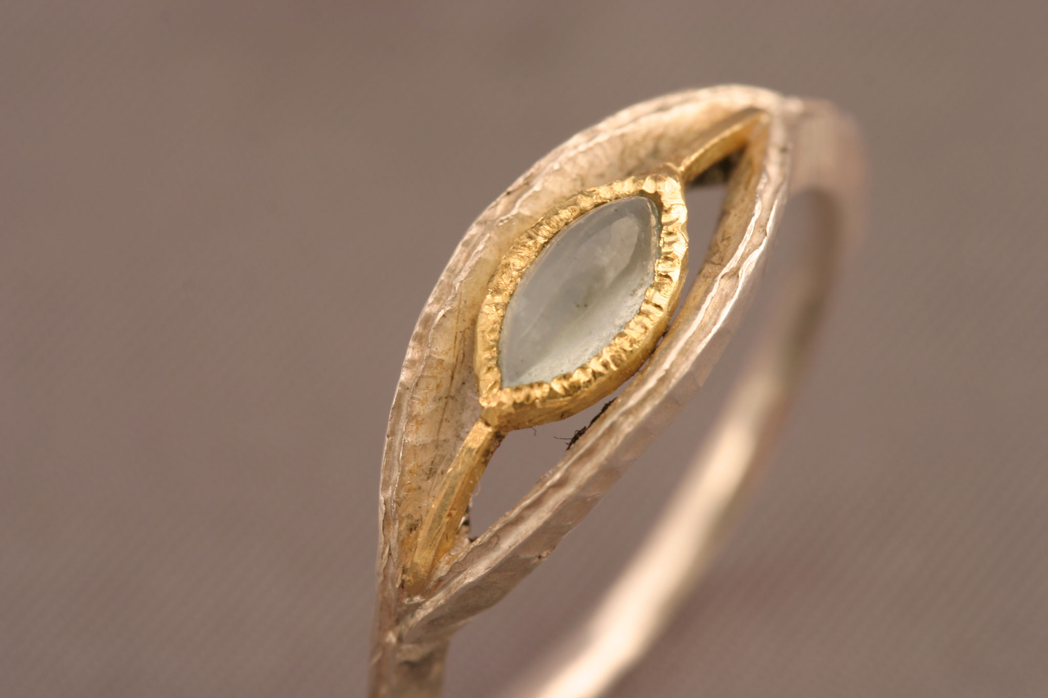 Aquamarin, 750er Waschgold (gelb), 935er Silber