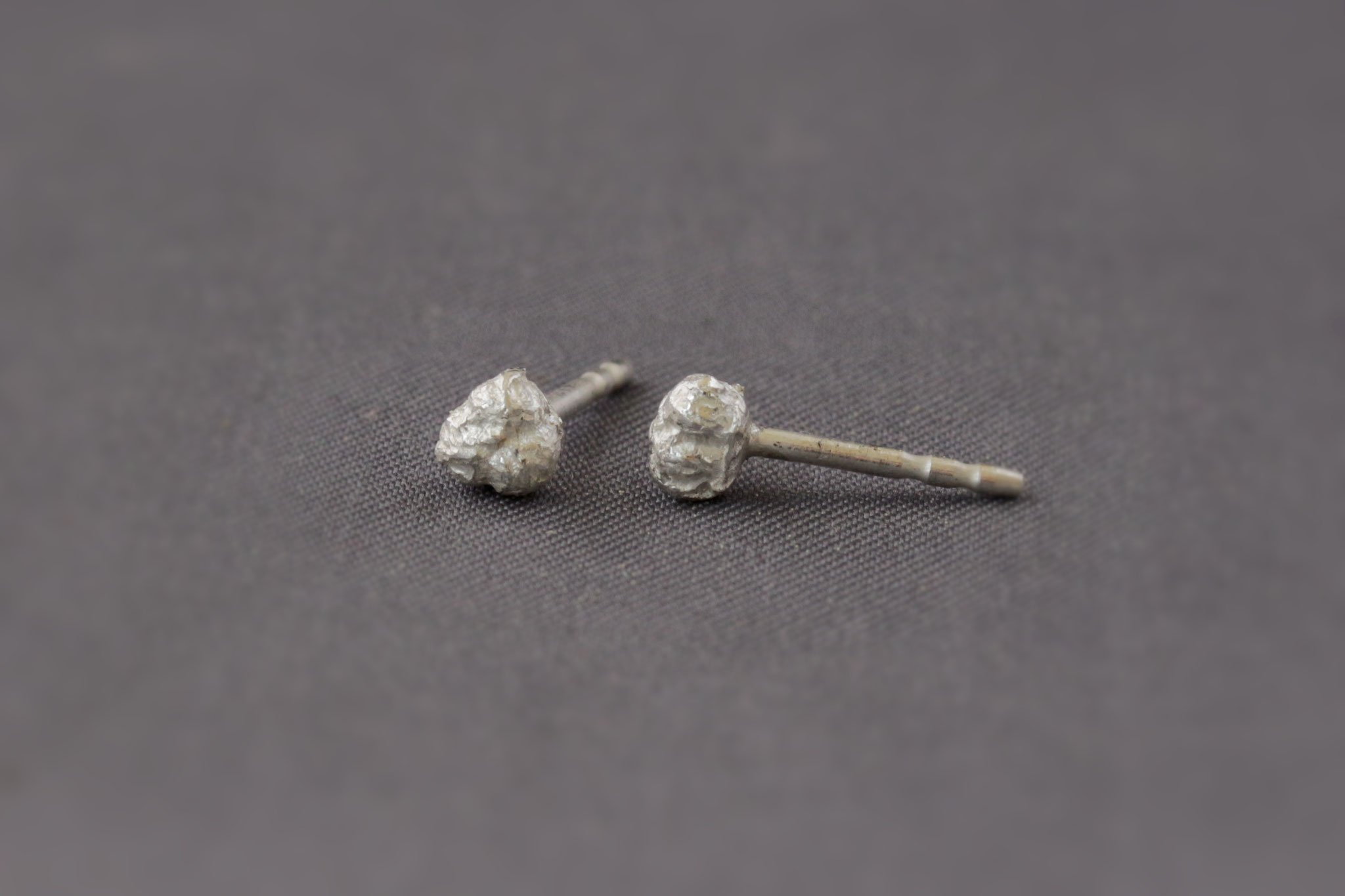 Alliumsamenkapseln geschlossen, Ohrstecker aus Sterlingsilber