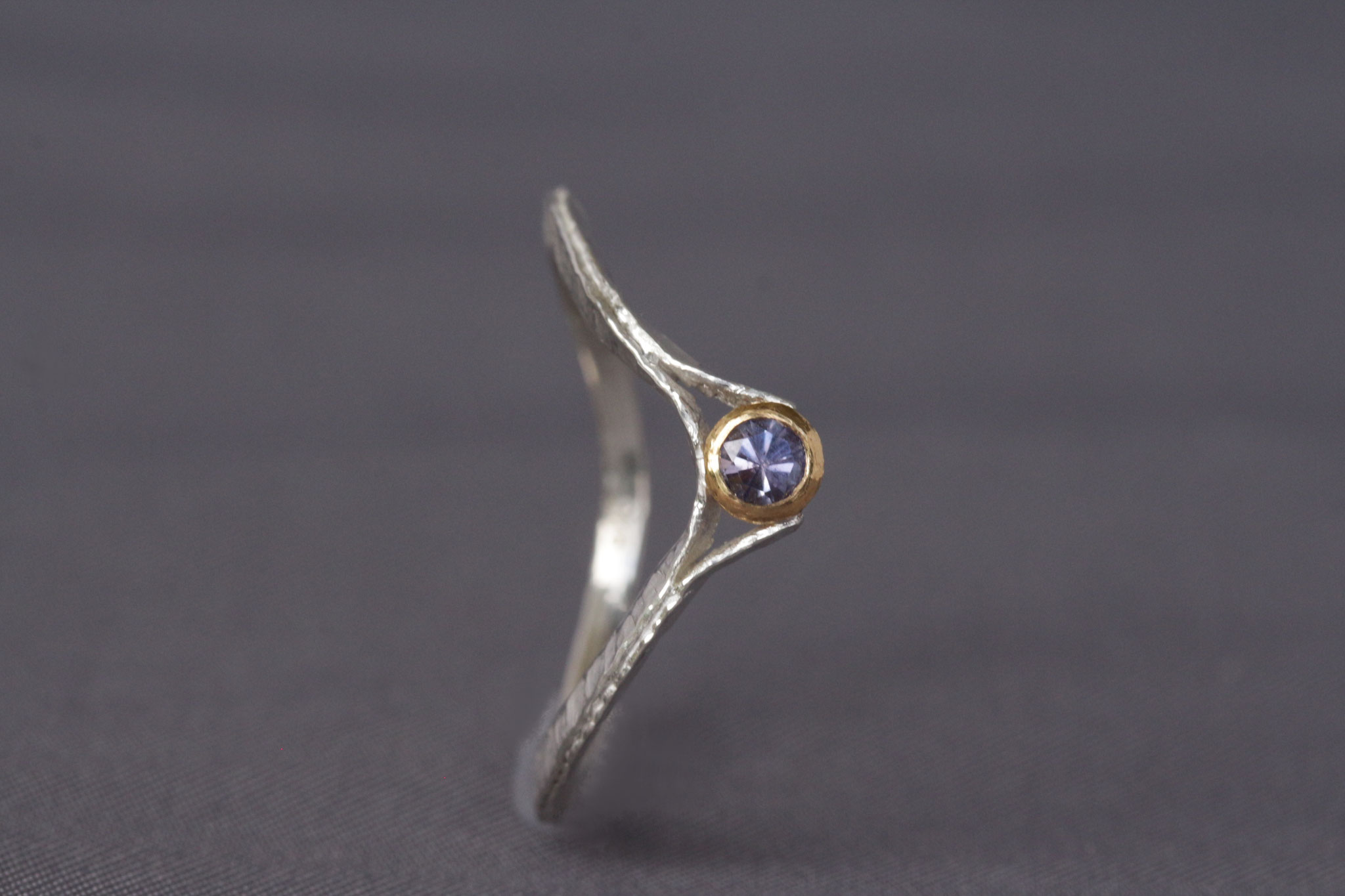fliederfarbener Spinell, 900er Gold, 925er Silber