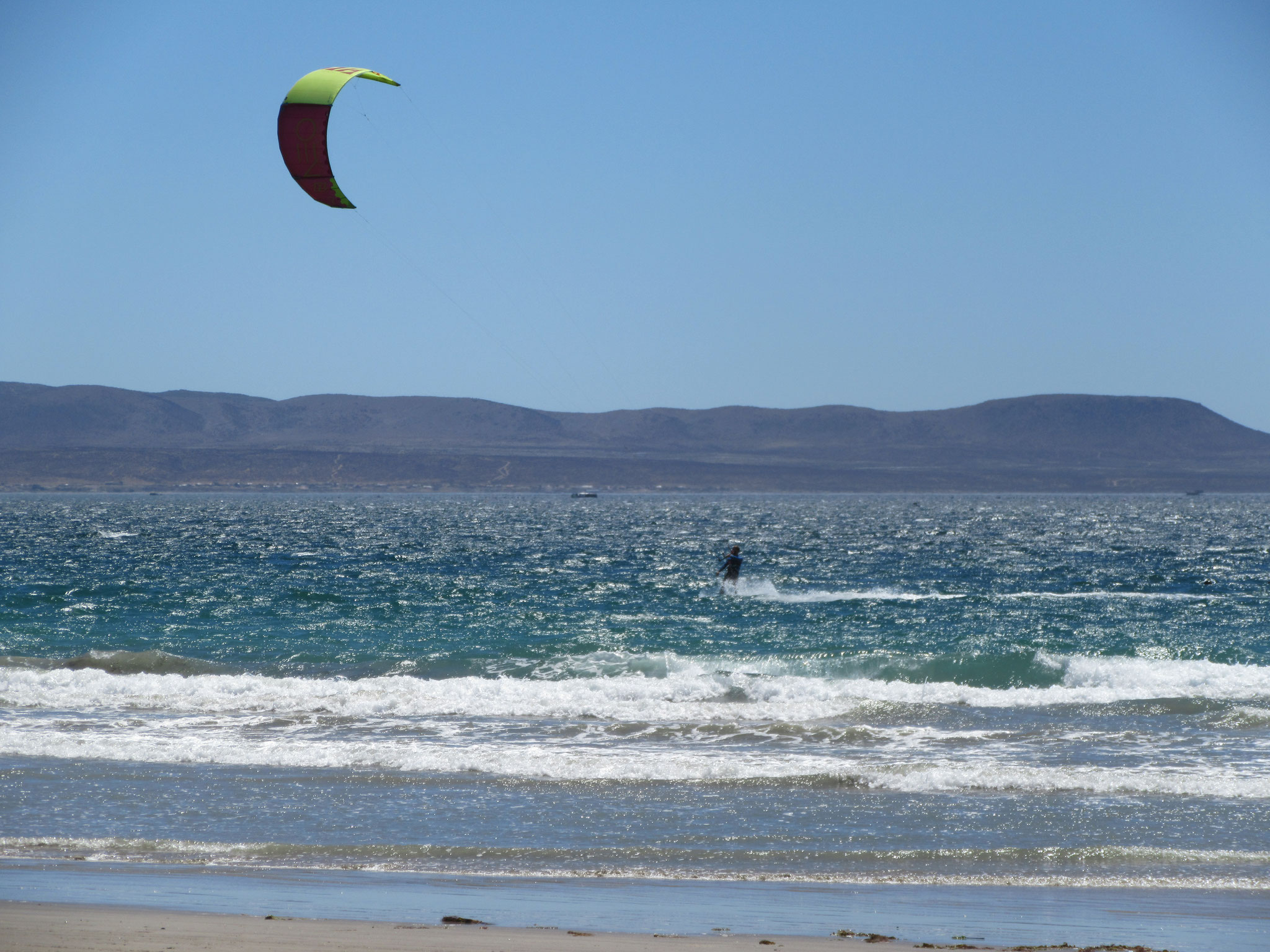 Kitesurfing in Tongoy