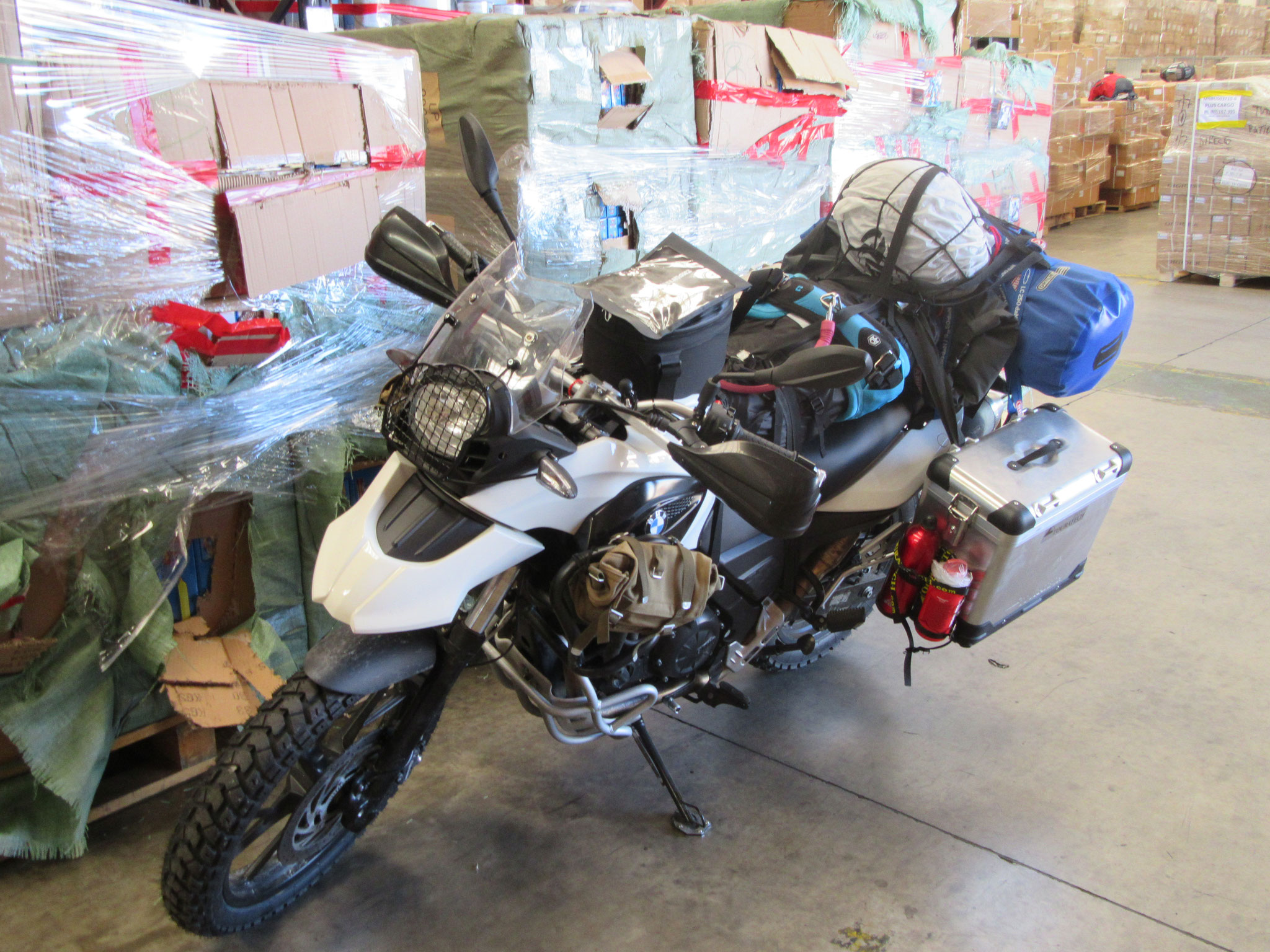 Picking up the motorbikes in Valparaiso