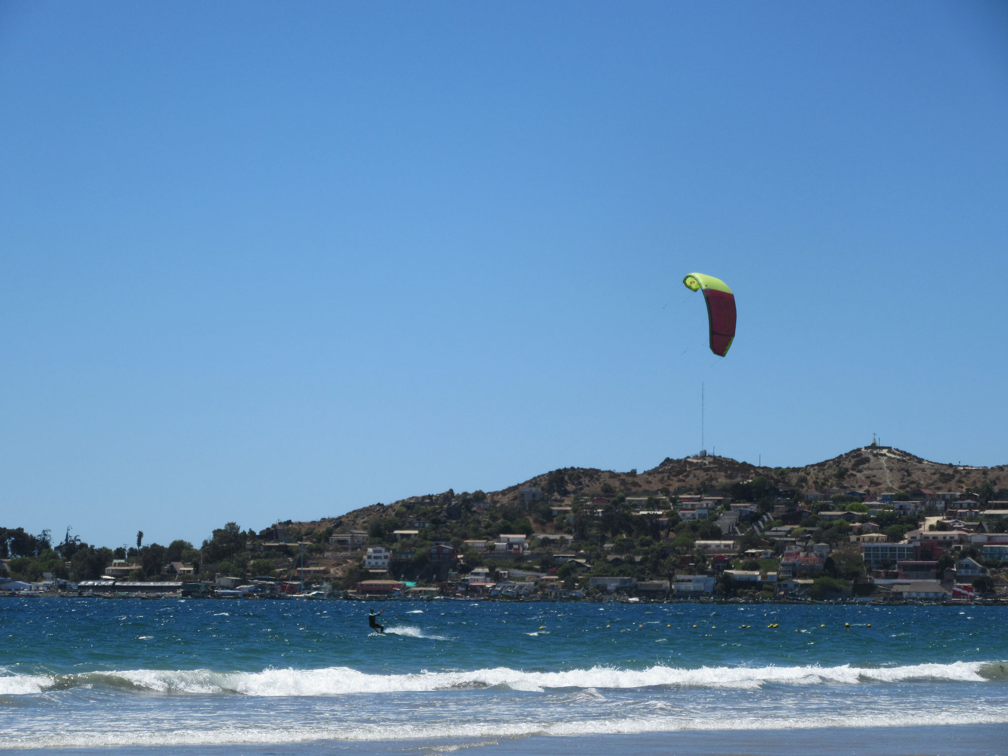 Kitesurfing in Tongoy