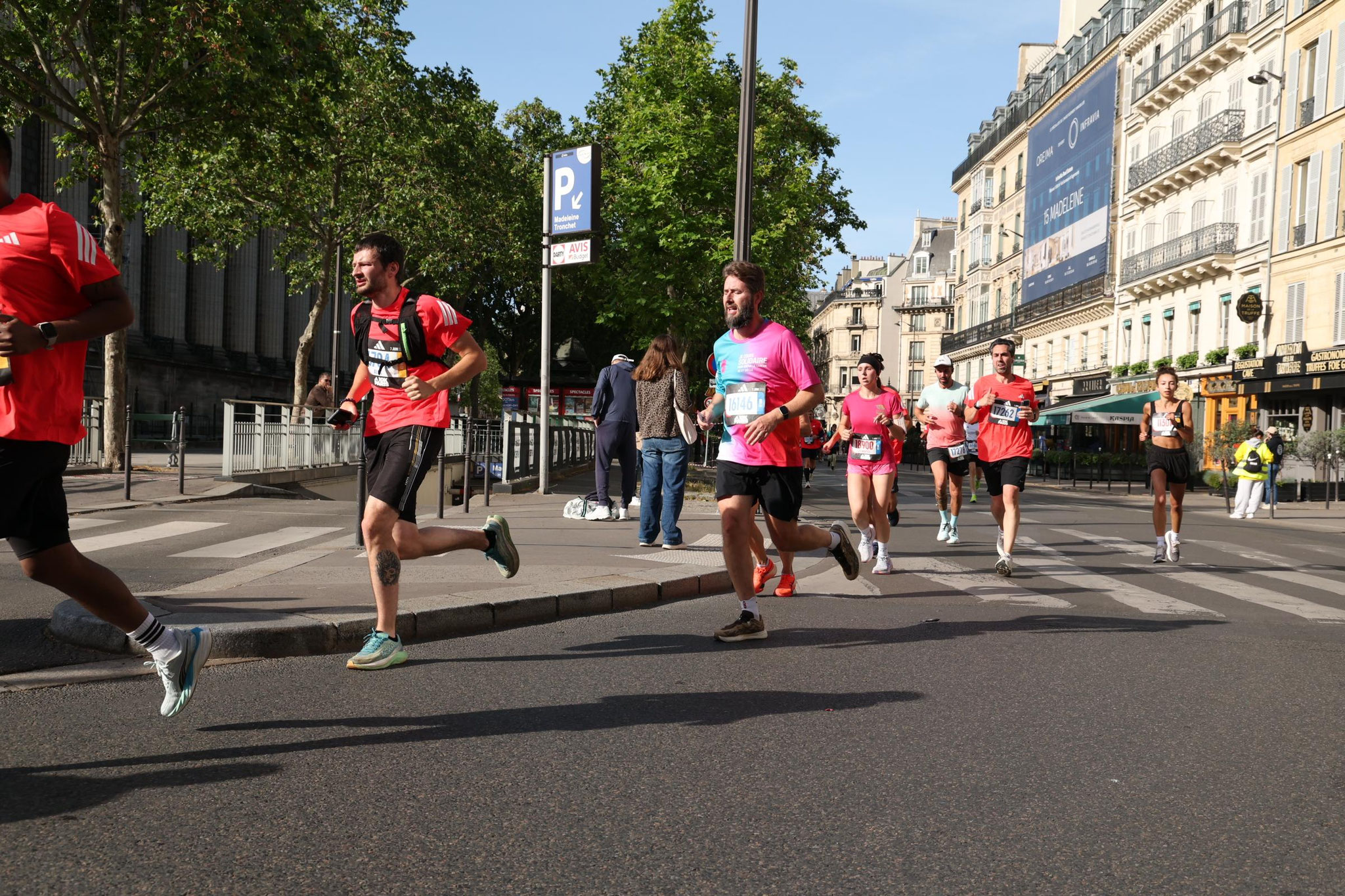 SIMON & DEBUYSERIE Cie BY ADIDAS 10 K IGR VILLEJUIF CONTRE LE CANCER