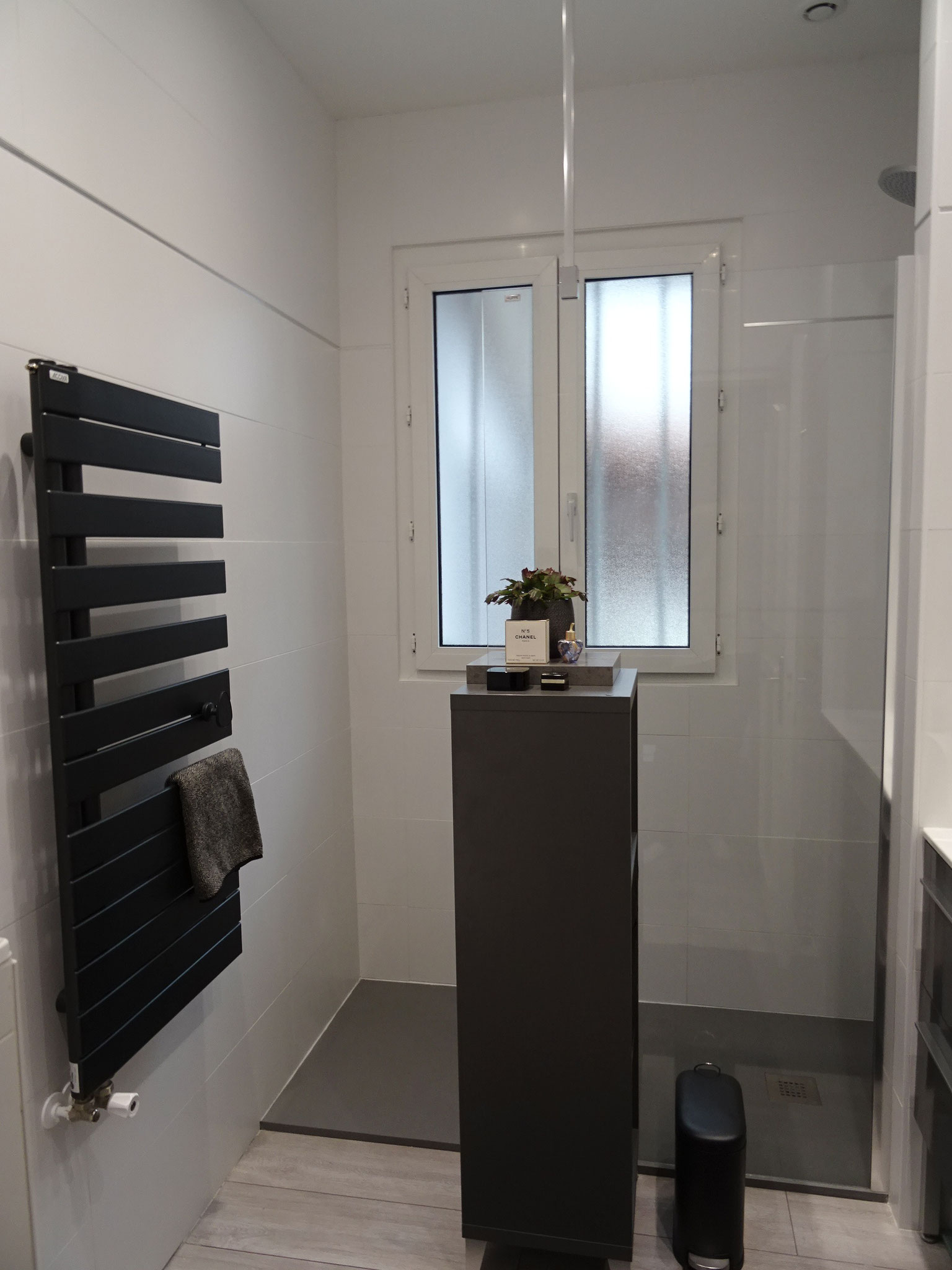 SIMON & DEBUYSERIE Cie : IDEES IMMOBILIERES