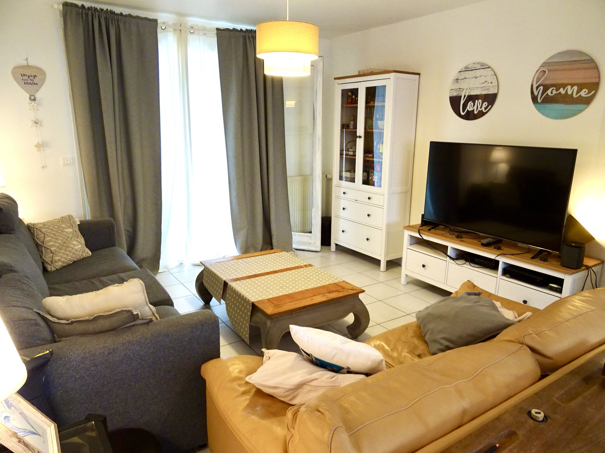 VENDUE PAR SIMON & DEBUYSERIE Cie