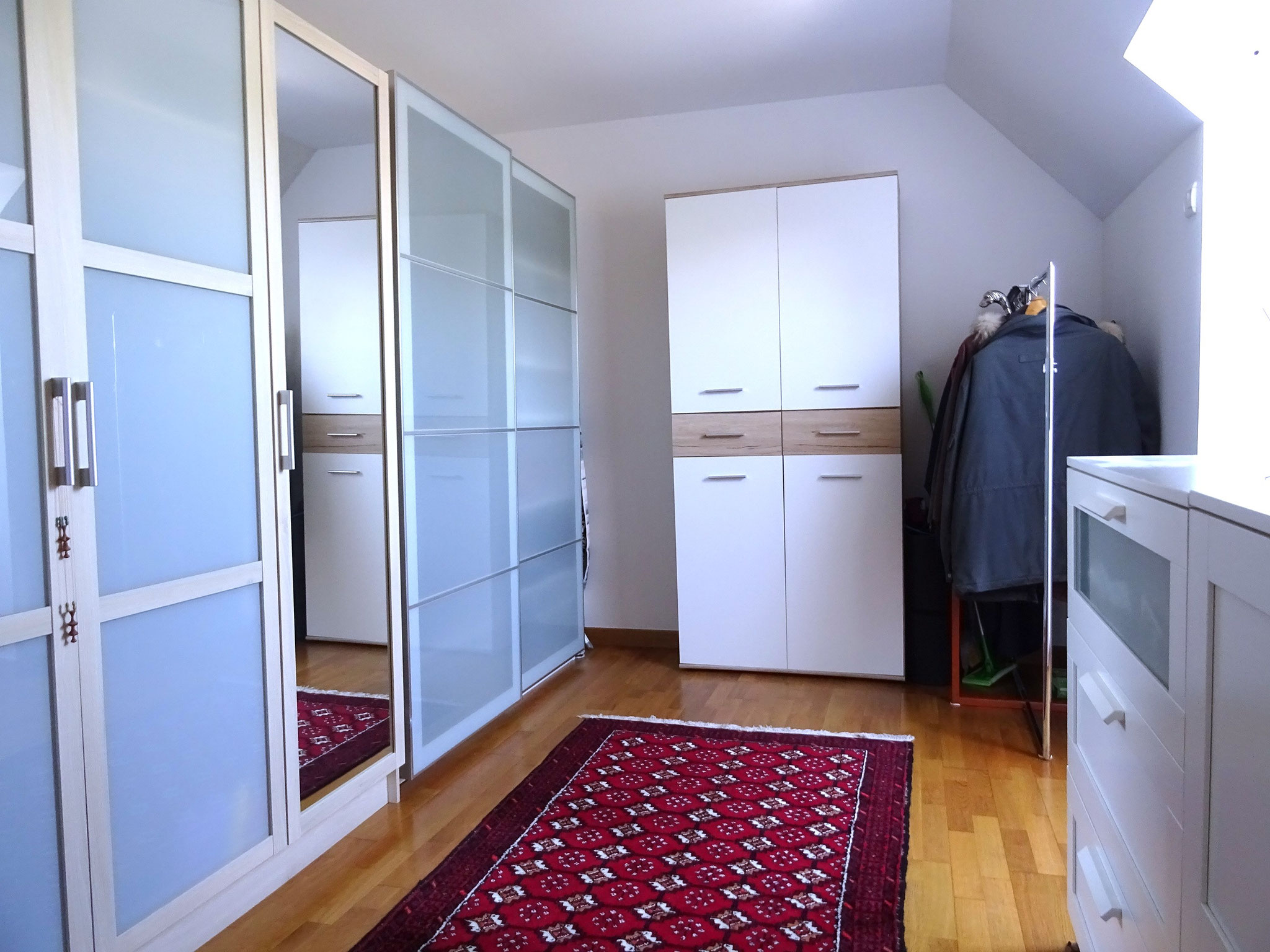 SIMON & DEBUYSERIE Cie : IDEES MMOBILIERES