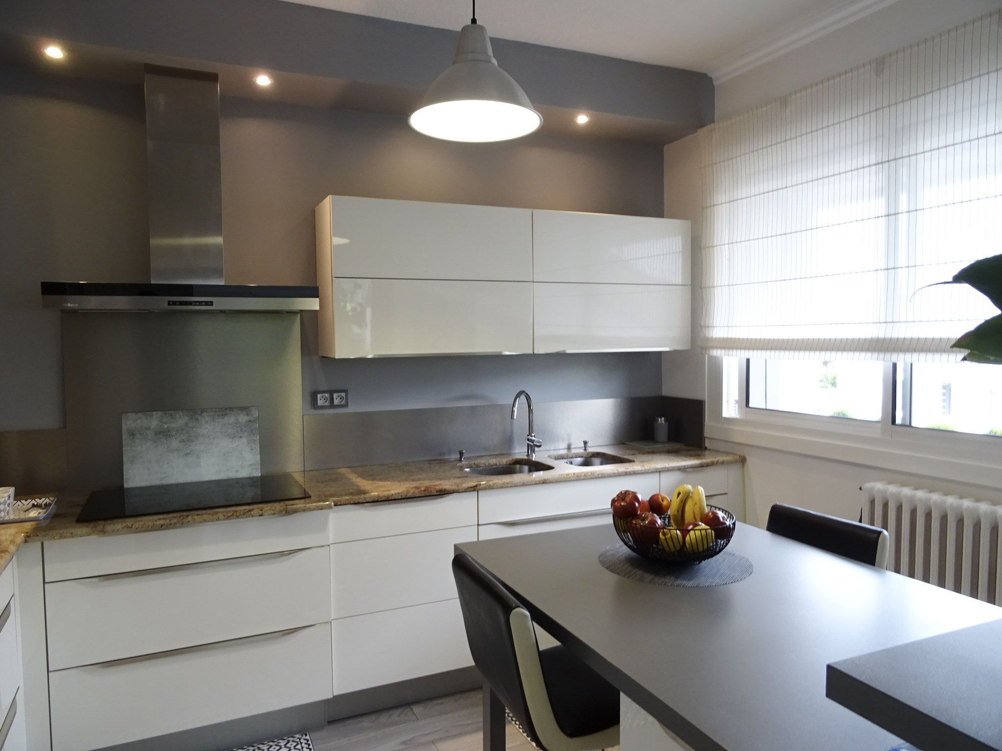 SIMON & DEBUYSERIE Cie : IDEES IMMOBILIERES