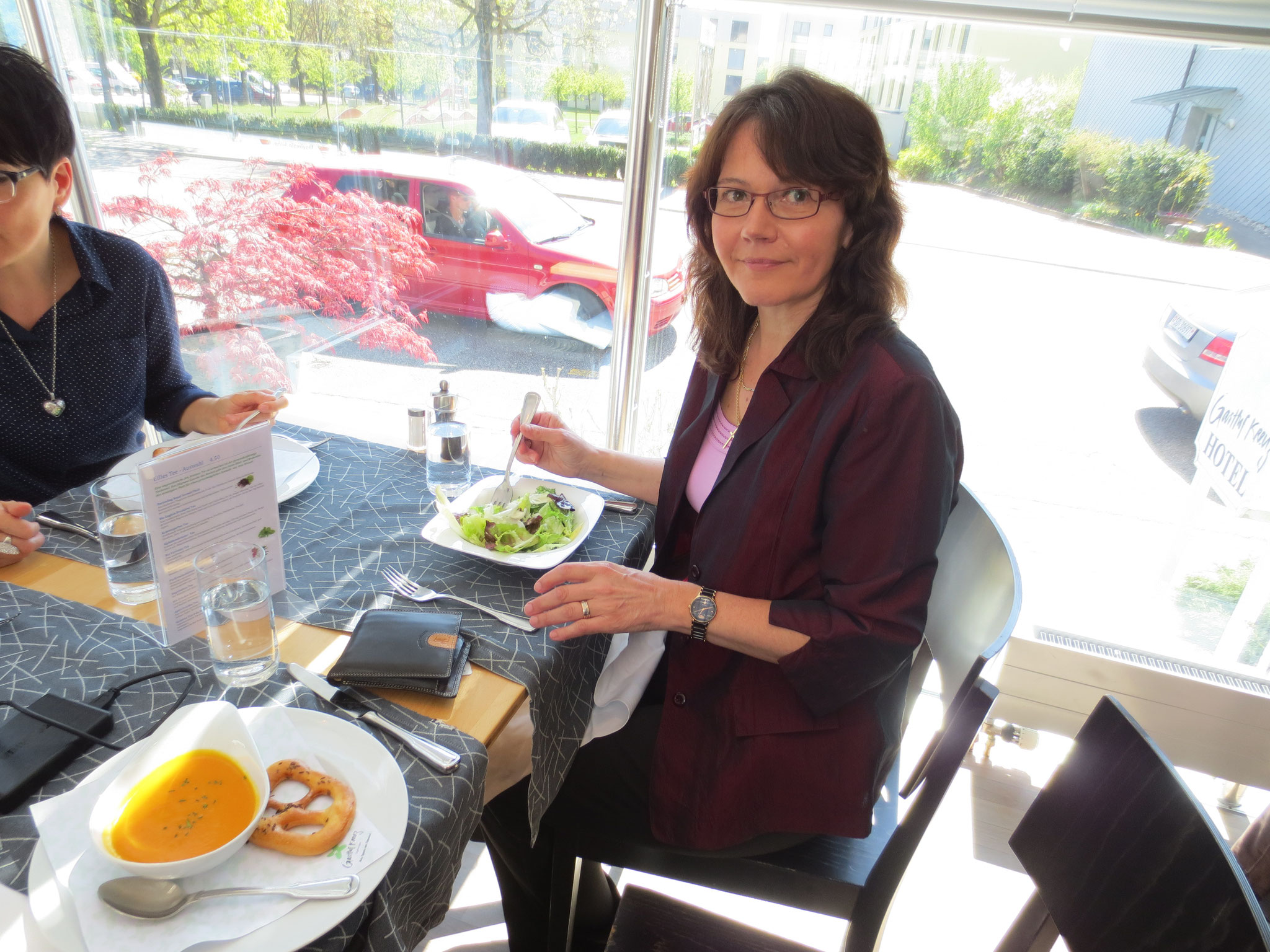 VDSV-Business-Lunch im Hotel Gasthof Kreuz, CH-Egerkingen: Im Bild die dipl. Straight Vitalogistin und Rechnungsführerin VDSV Suzanne Fracasso-Rovina