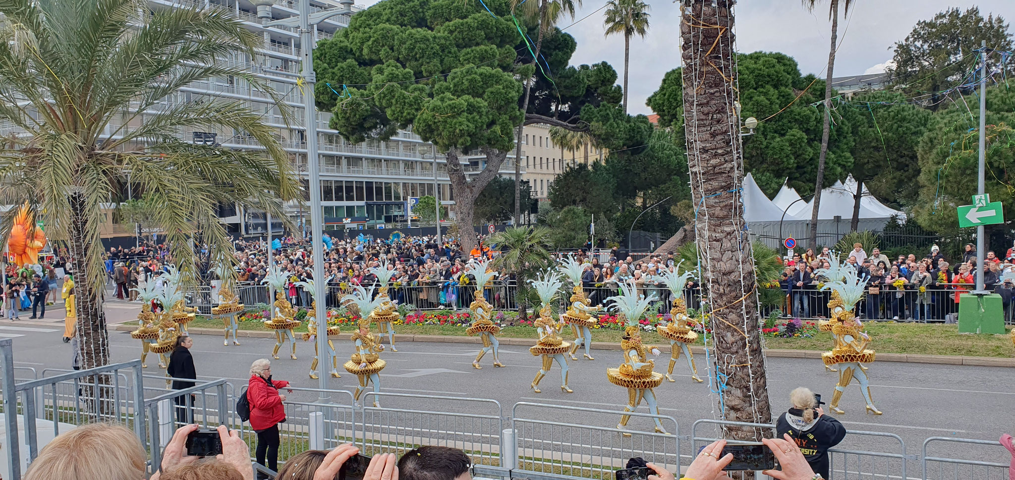 13 - Blumenkarneval