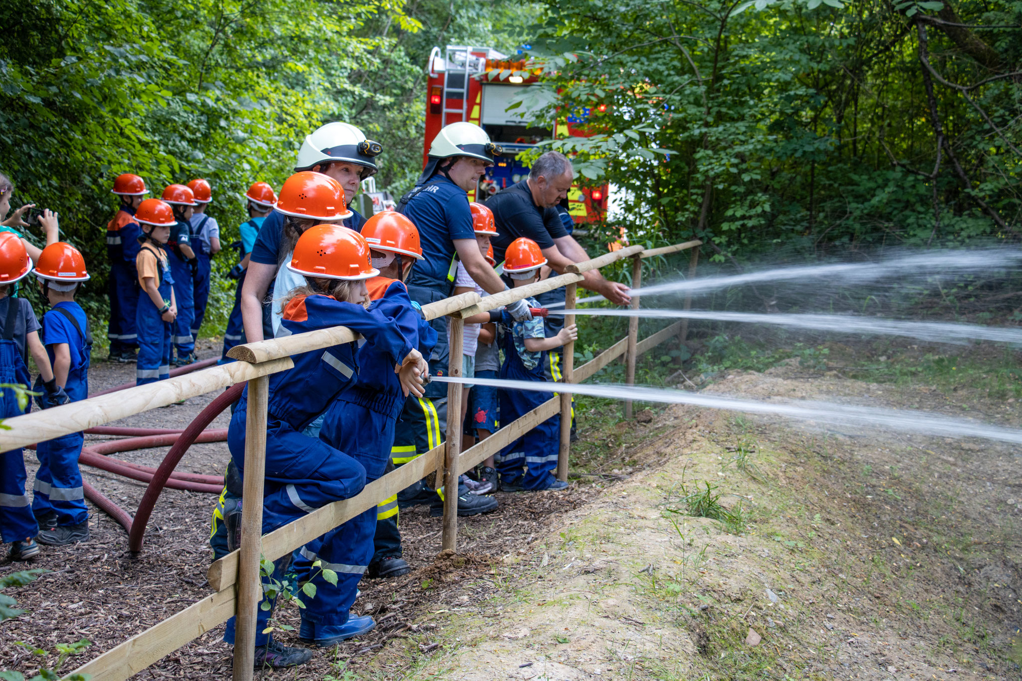 Wasser marsch! (Foto: B. Budig)
