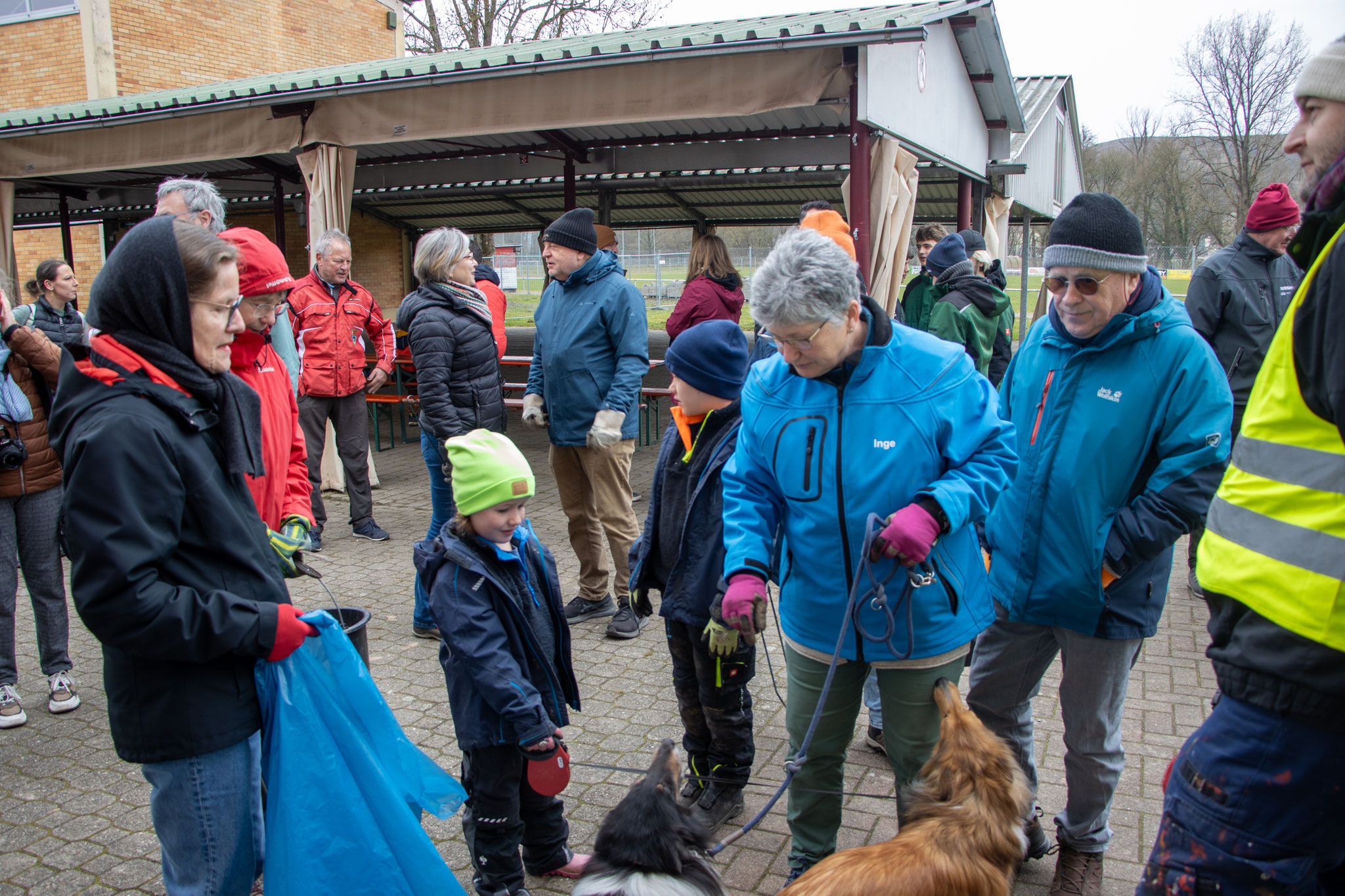 Auch tierische Unterstützung durfte nicht fehlen (Foto: B. Budig)