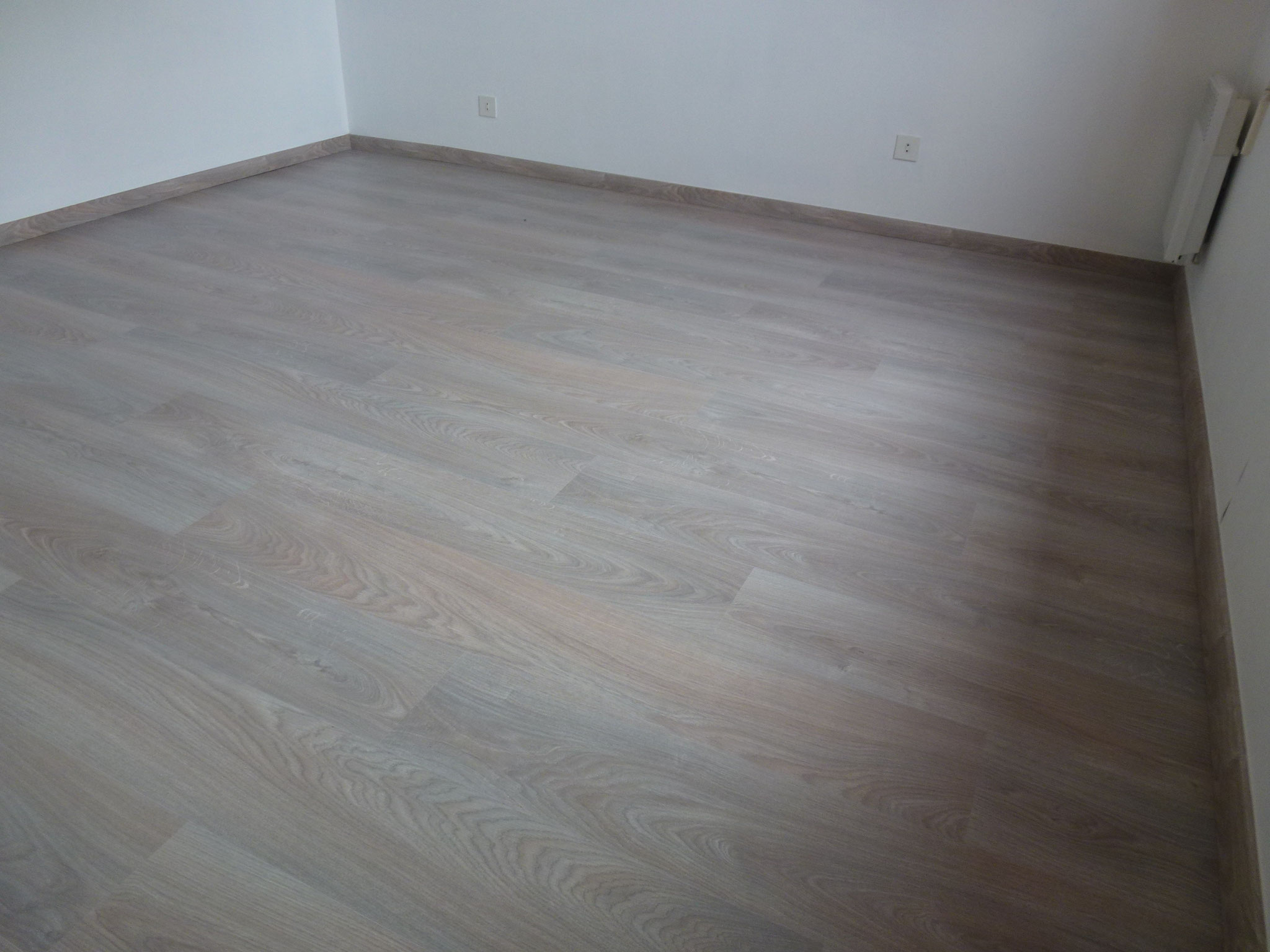 Parquet stratifier gris