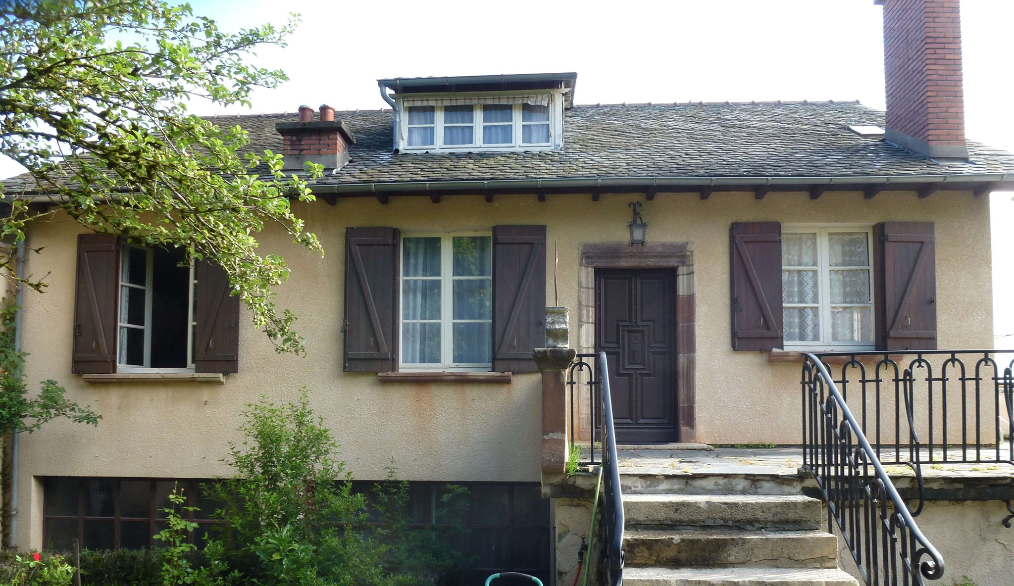 Maison avant intervention vue de face.