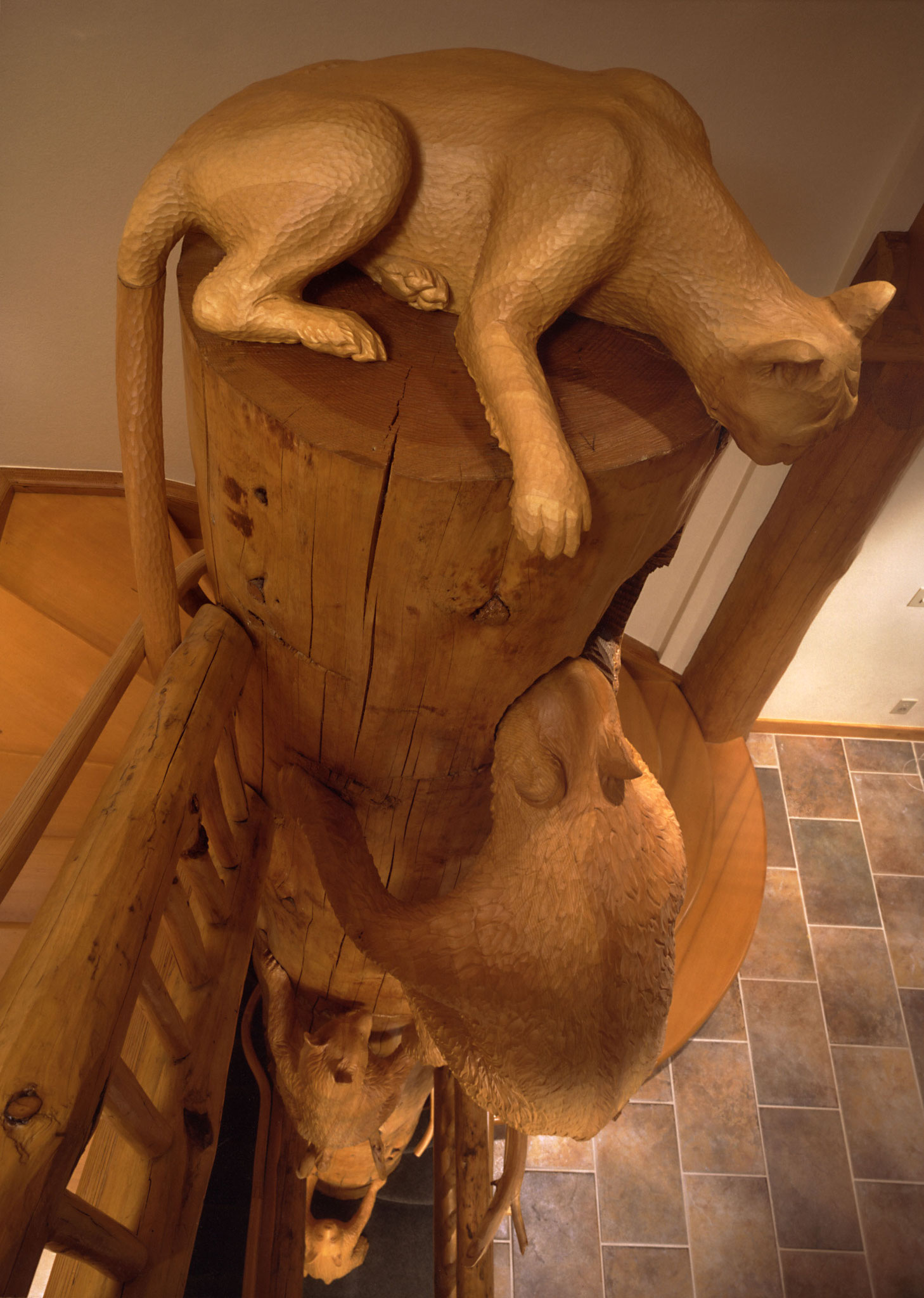 Holzskulpturen, Steinbock Bär - Schreinerei David Rohrbach Zernez