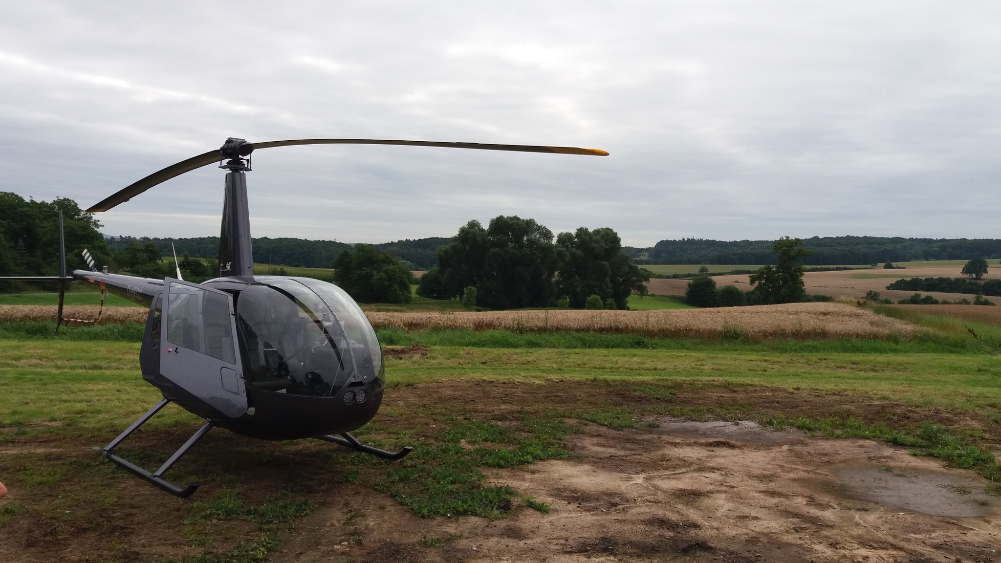 Hubschrauberrundflüge mit einem Robinson R44