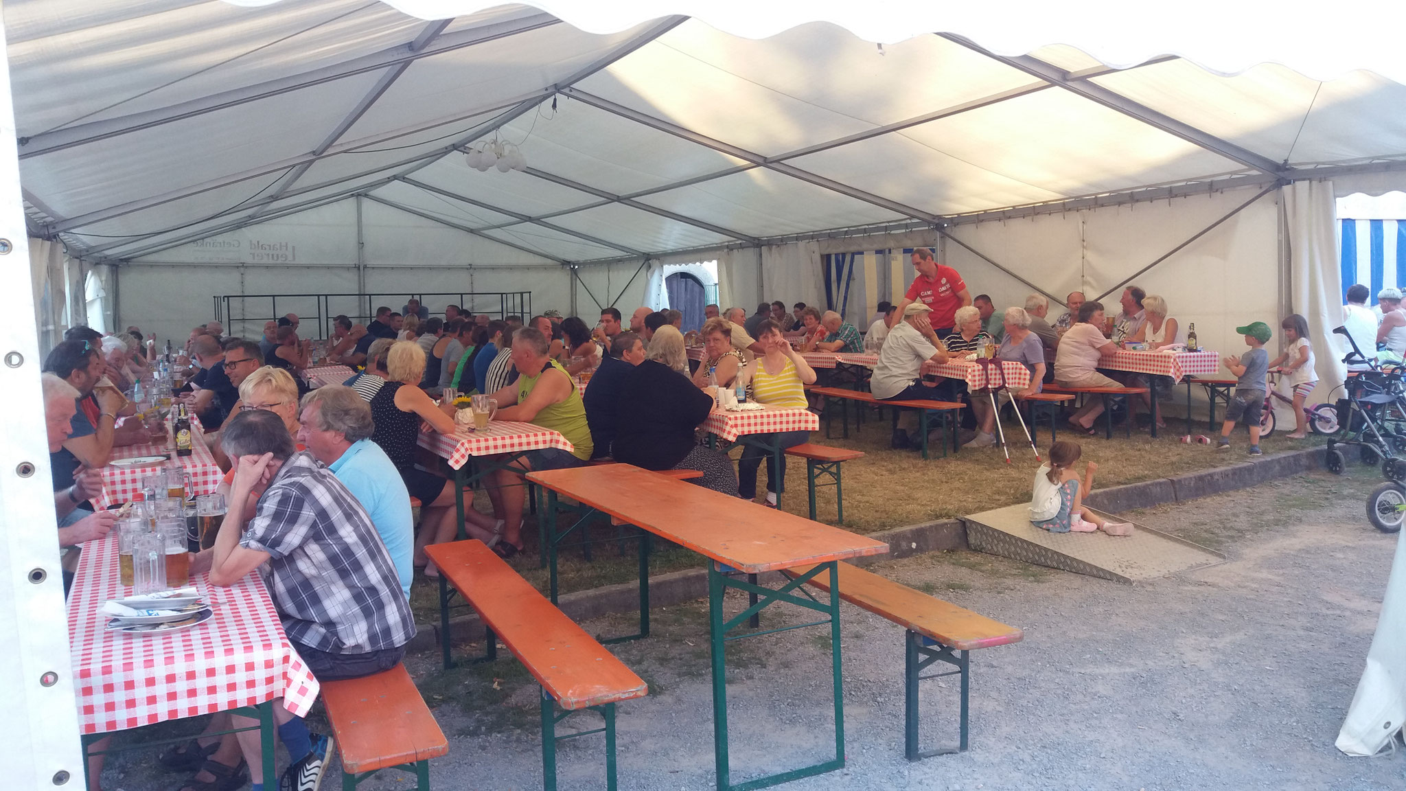 Kesselfleischessen am Montag