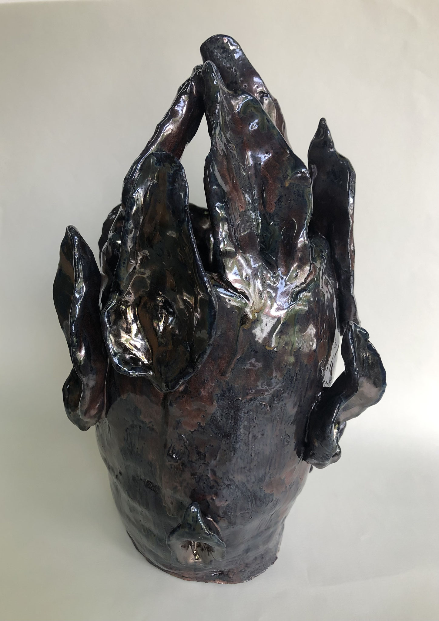 Ear-Head-Tower, 2022, Keramik glasiert, (33,8 x 21,2 x 21 cm)