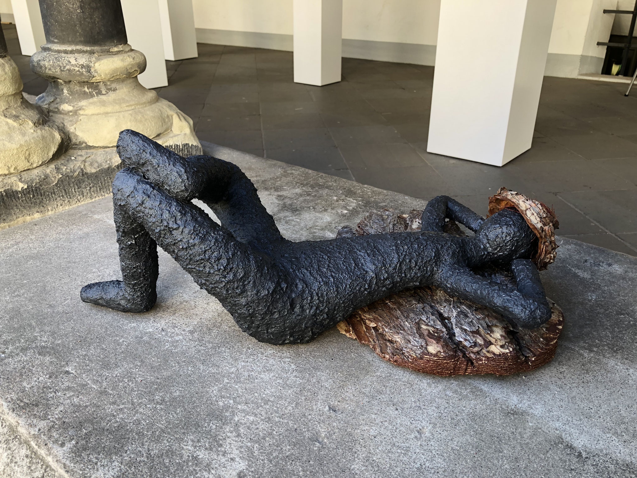 La sieste - H22 x B55 x T35 cm
