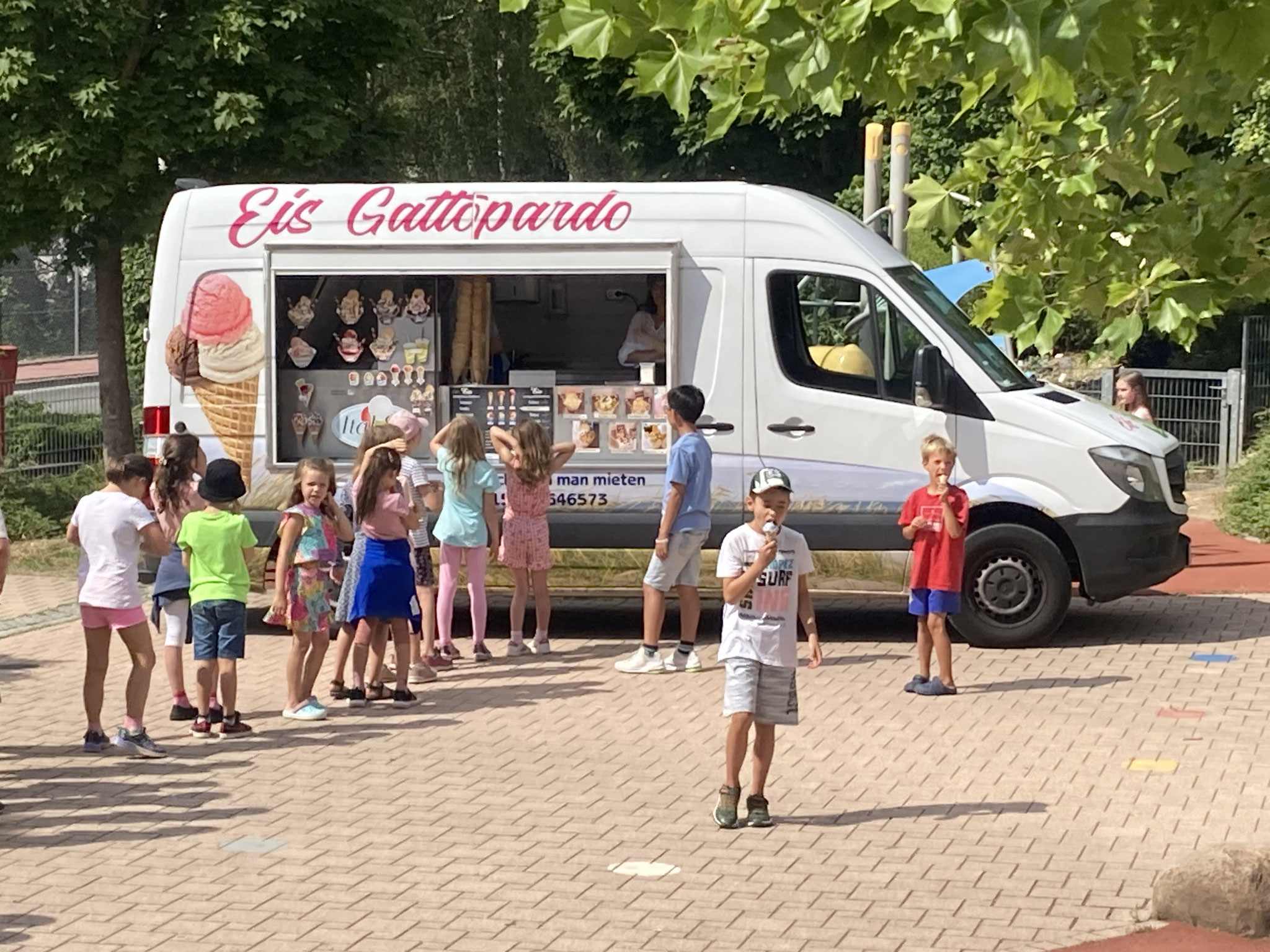 Eiswagen - Vielen Dank an den Förderverein
