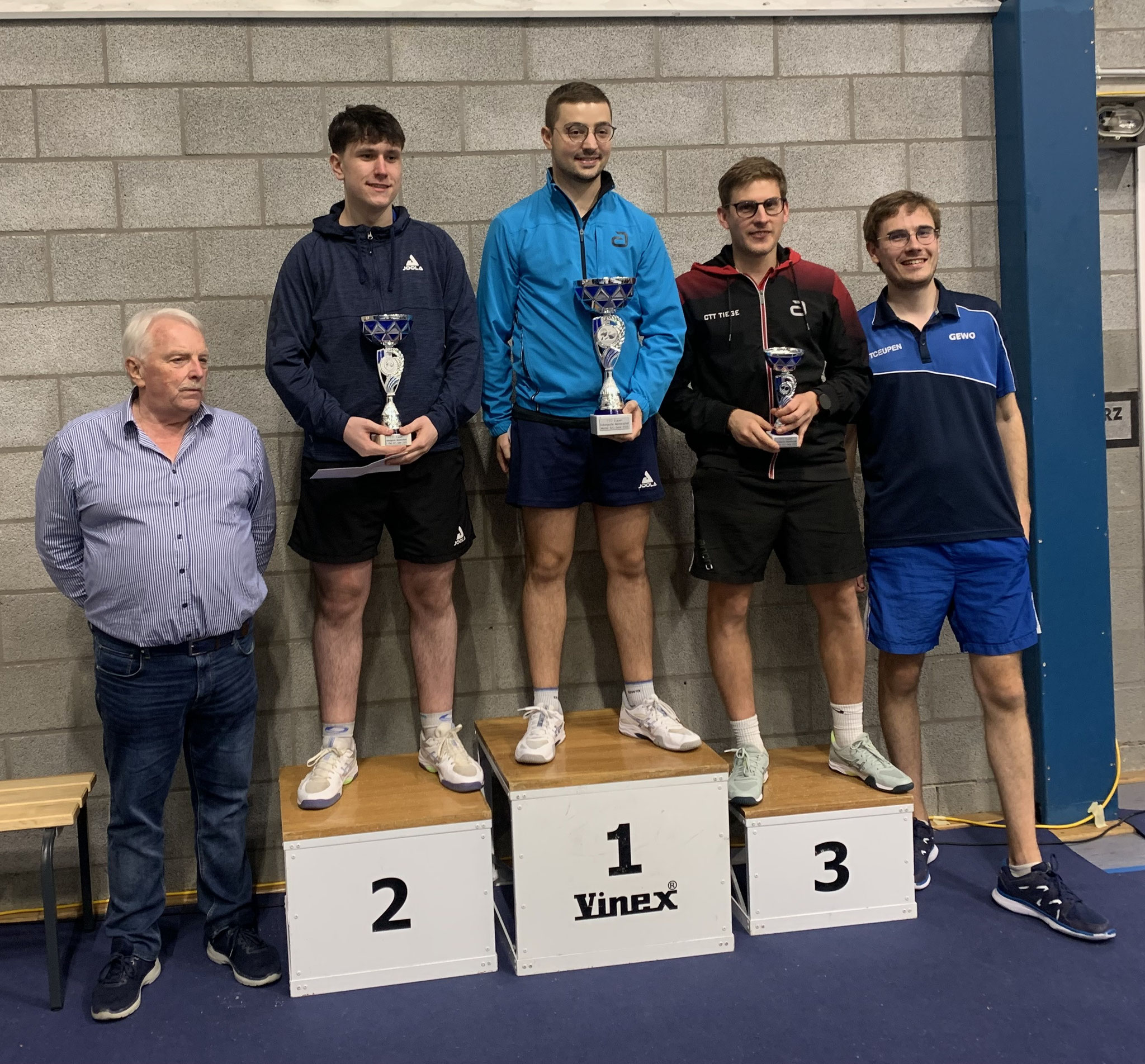 B-C-Serie: Erwin Rampelbergh, Mathis Kairis (B6/TTC Astoria Kelmis), Tom Lenaerts (B6/TTC Astoria Kelmis), Aaron Lehnen (B4/CTT Tiège), Tom Bildstein (von links). Foto: privat