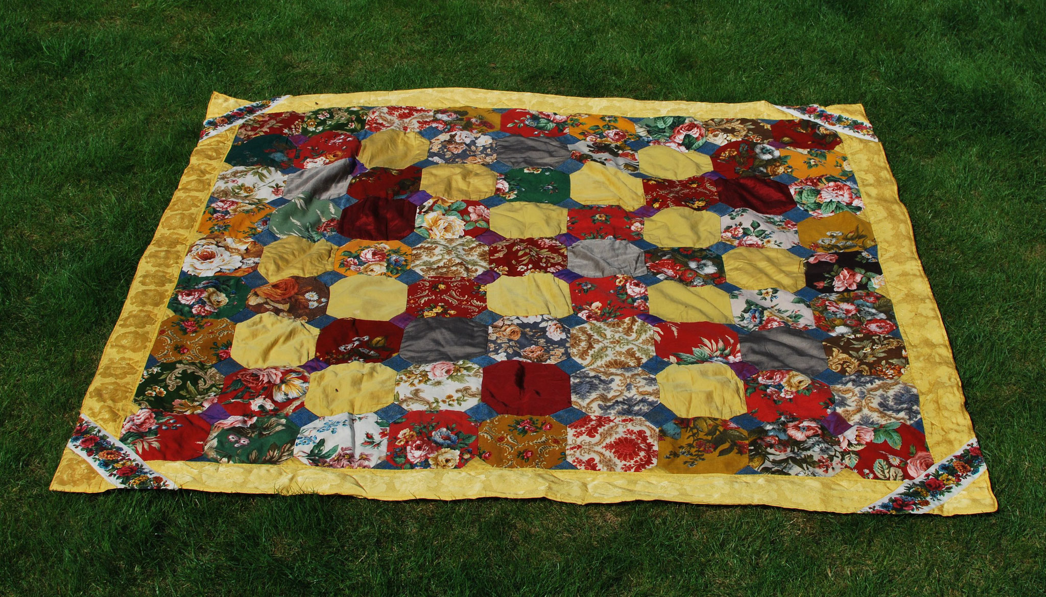 BLUMENGOLD (180 cm x 180 cm)