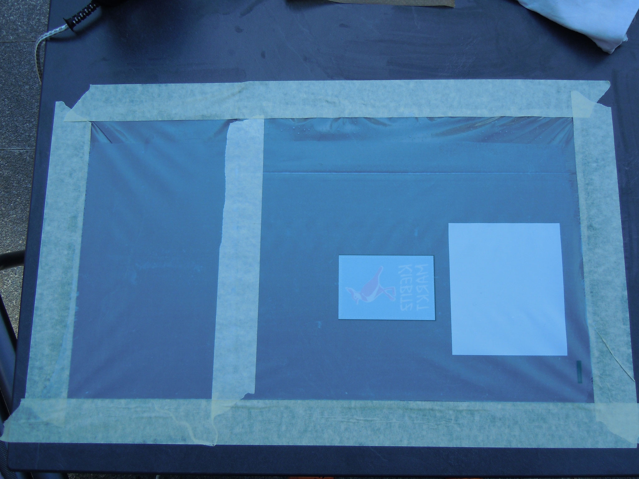 Step 10: coating the big piece of crepeline I will use. Have a good close look guys! There IS a gauze-like material on the foil there!