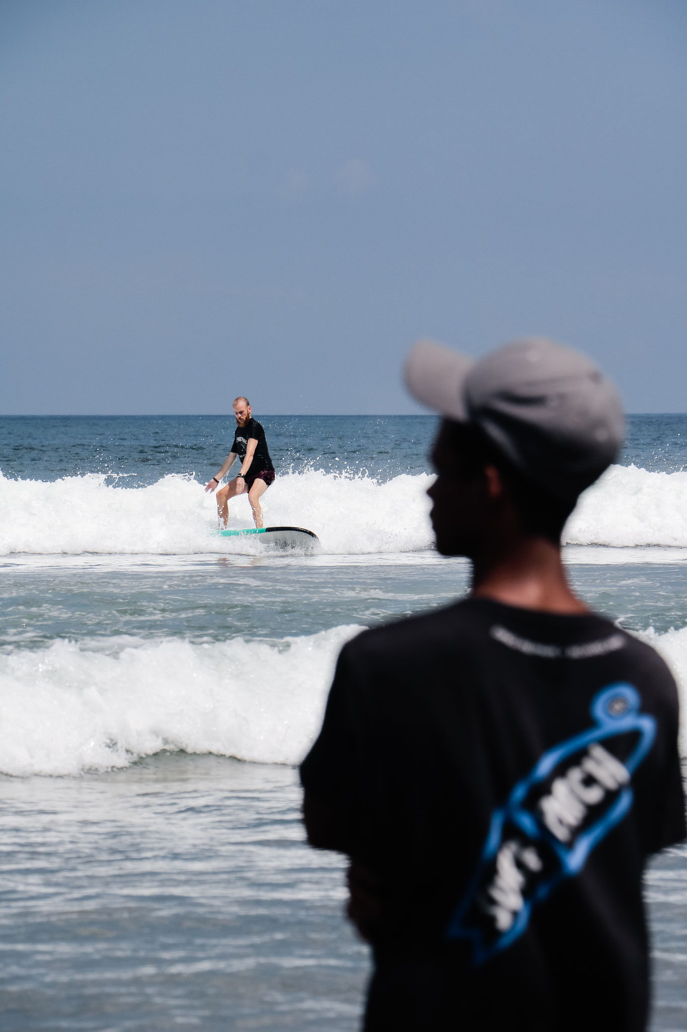 Surfstunde für Anfänger Bali