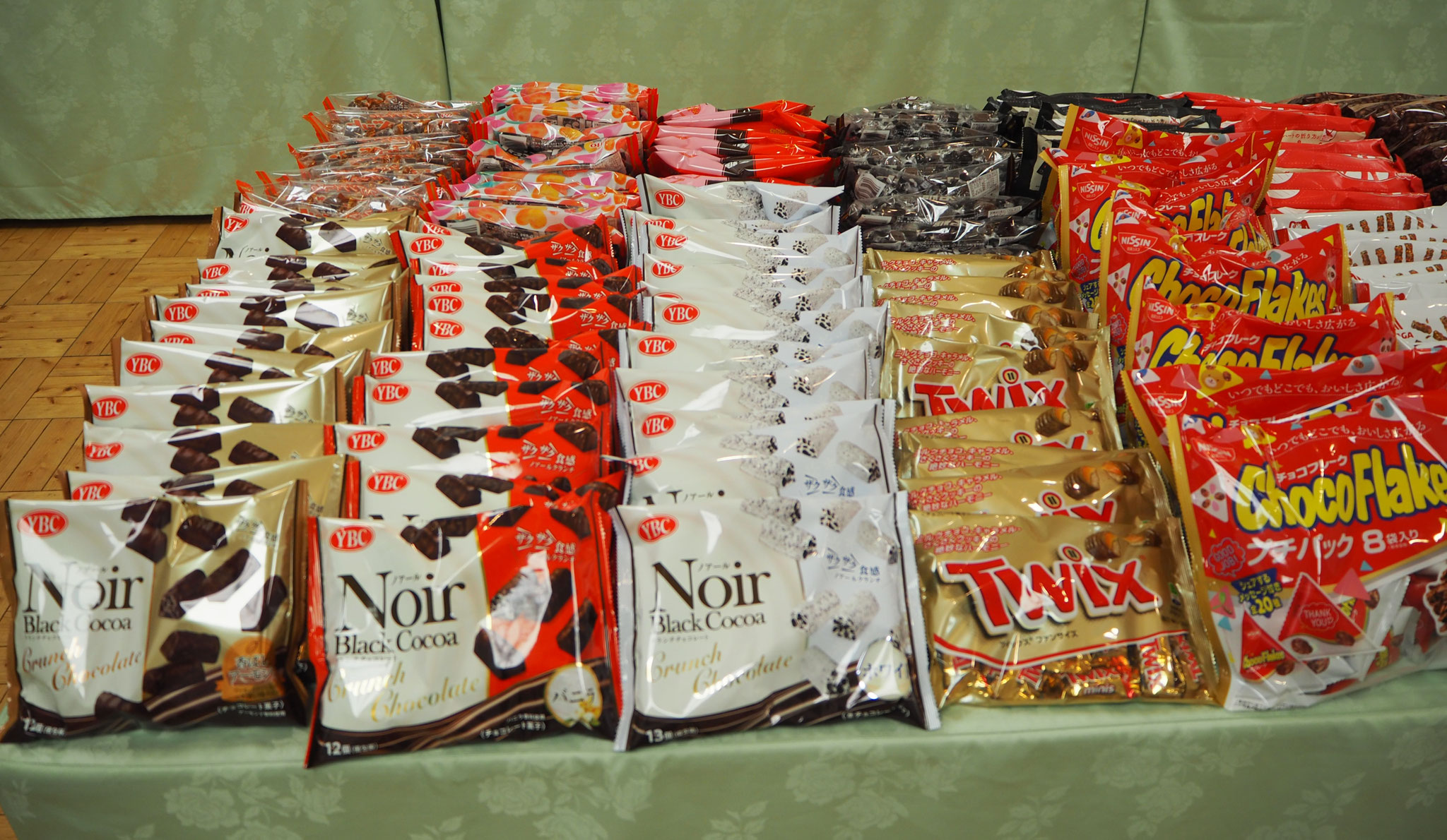 各メーカーの製品がズラリと並ぶ