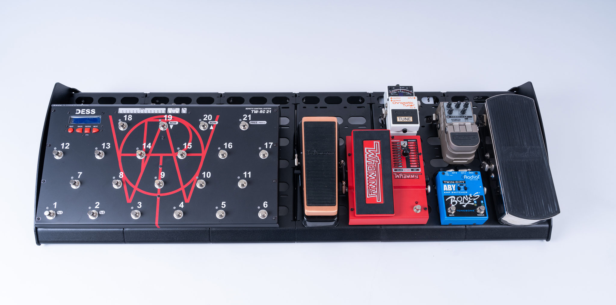 Intégration Pedalboard, télécommande pour Rack, DESS