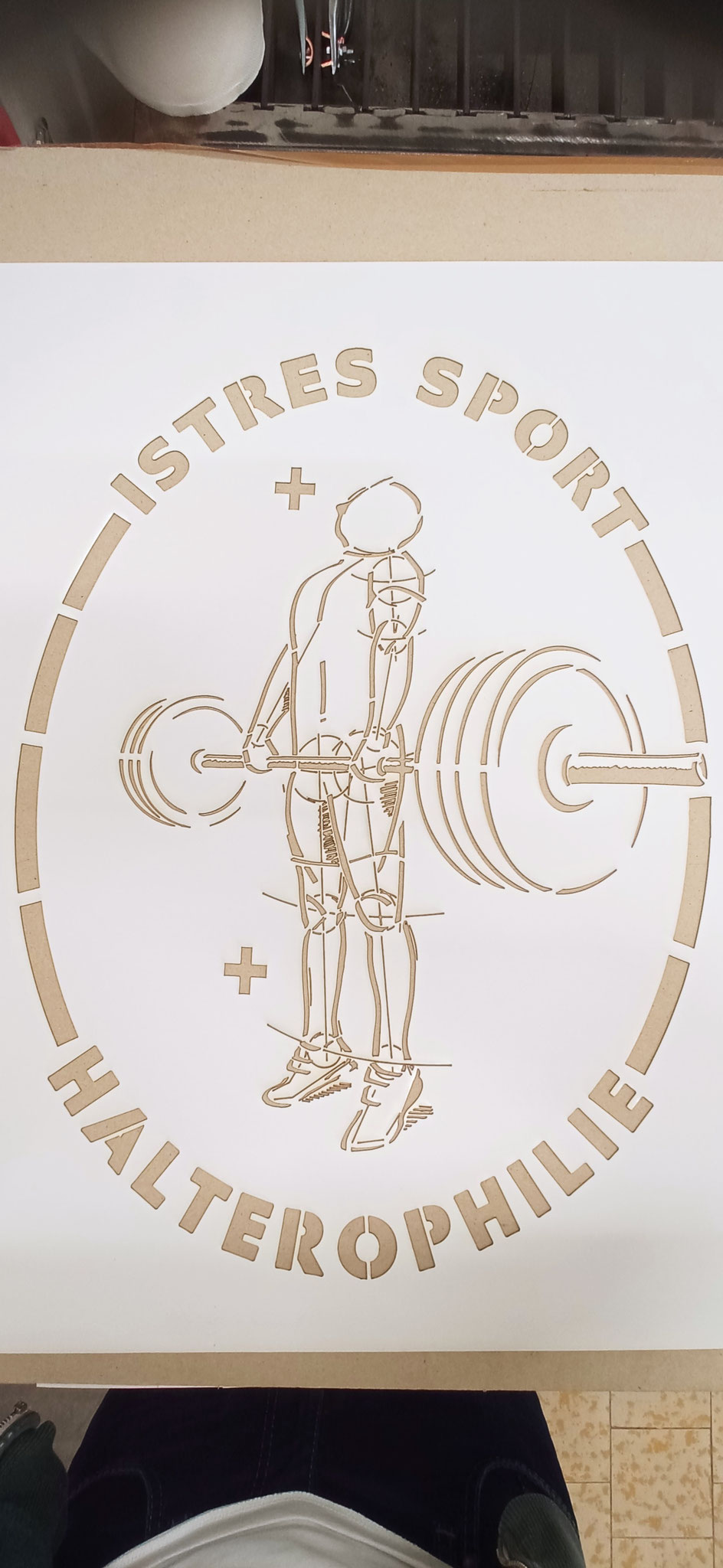 pochoir-personnalise-salle-de-sport.jpg