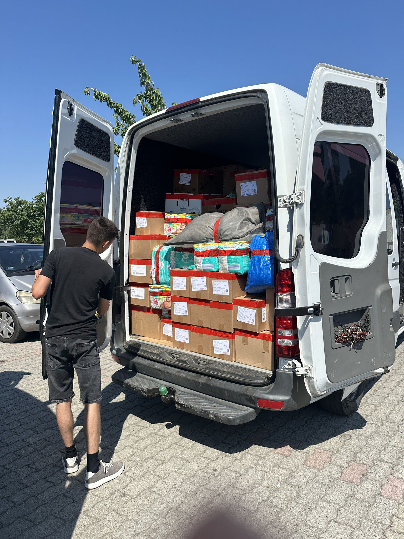Bald ist es geschaft. Nach einem gemeinsamen Snack teilen sich die Wege der beiden Crews wieder.