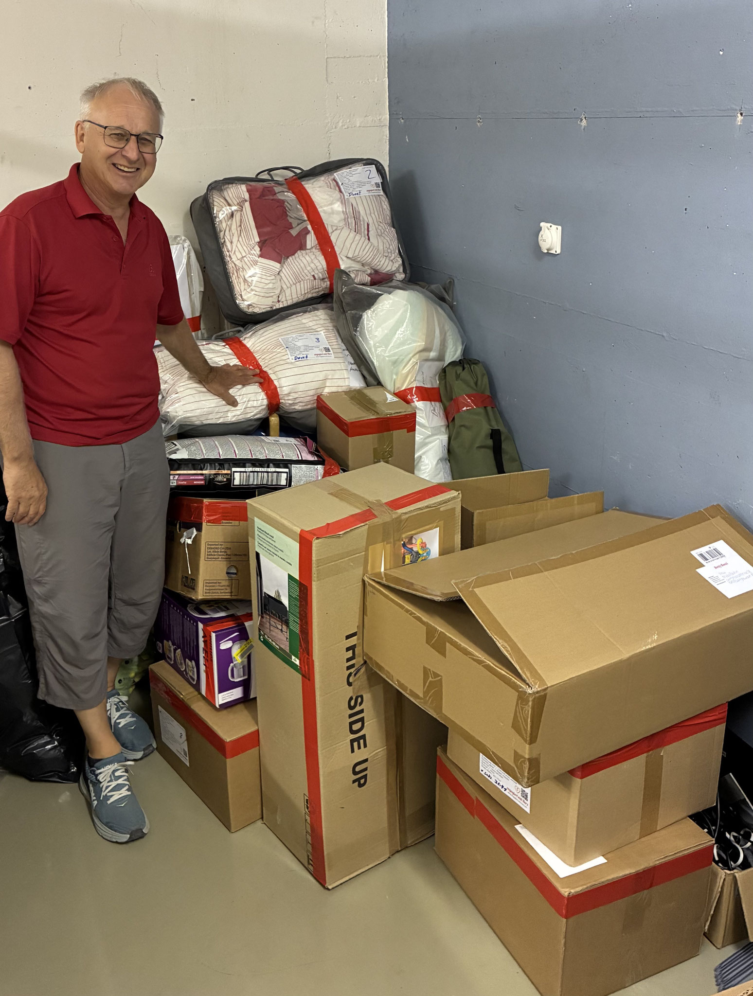 Auch in Adliswil wurde fleissig gesammelt, verpackt und dann das Material nach Grosswangen gebracht.