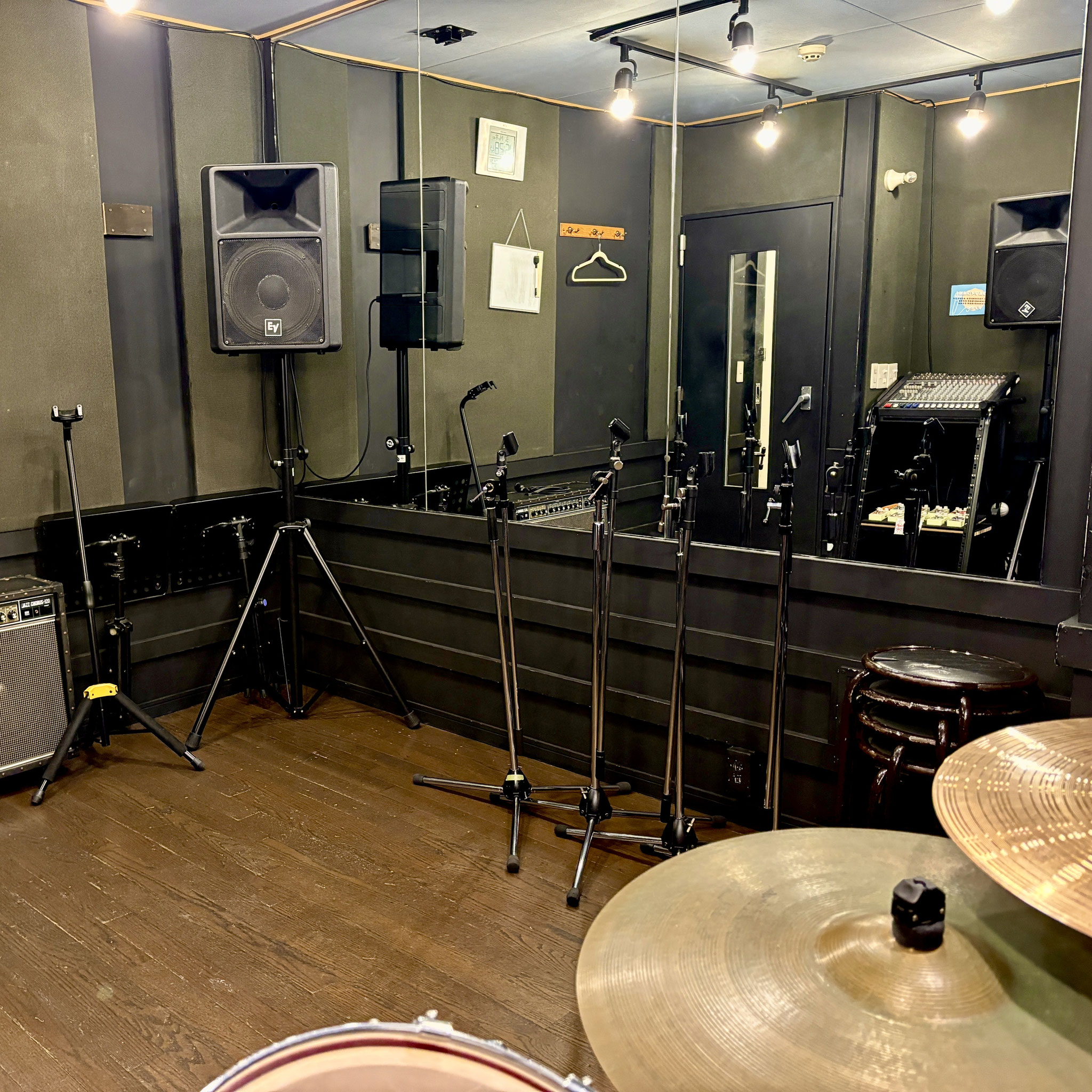 スタジオWEB予約 - LANDRUTH music studio スタジオWEB予約 - LANDRUTH music studio