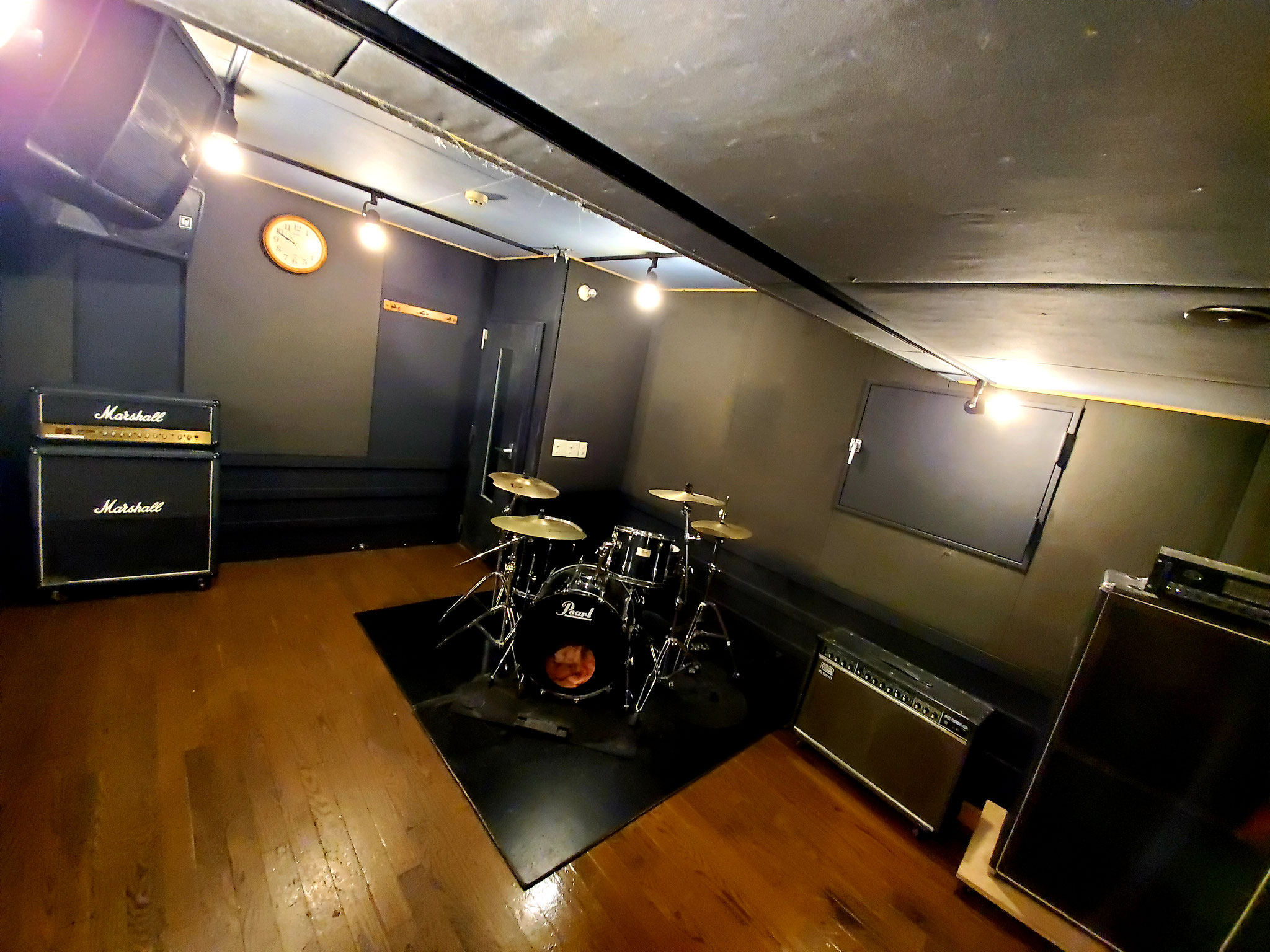 スタジオWEB予約 - LANDRUTH music studio スタジオWEB予約 - LANDRUTH music studio