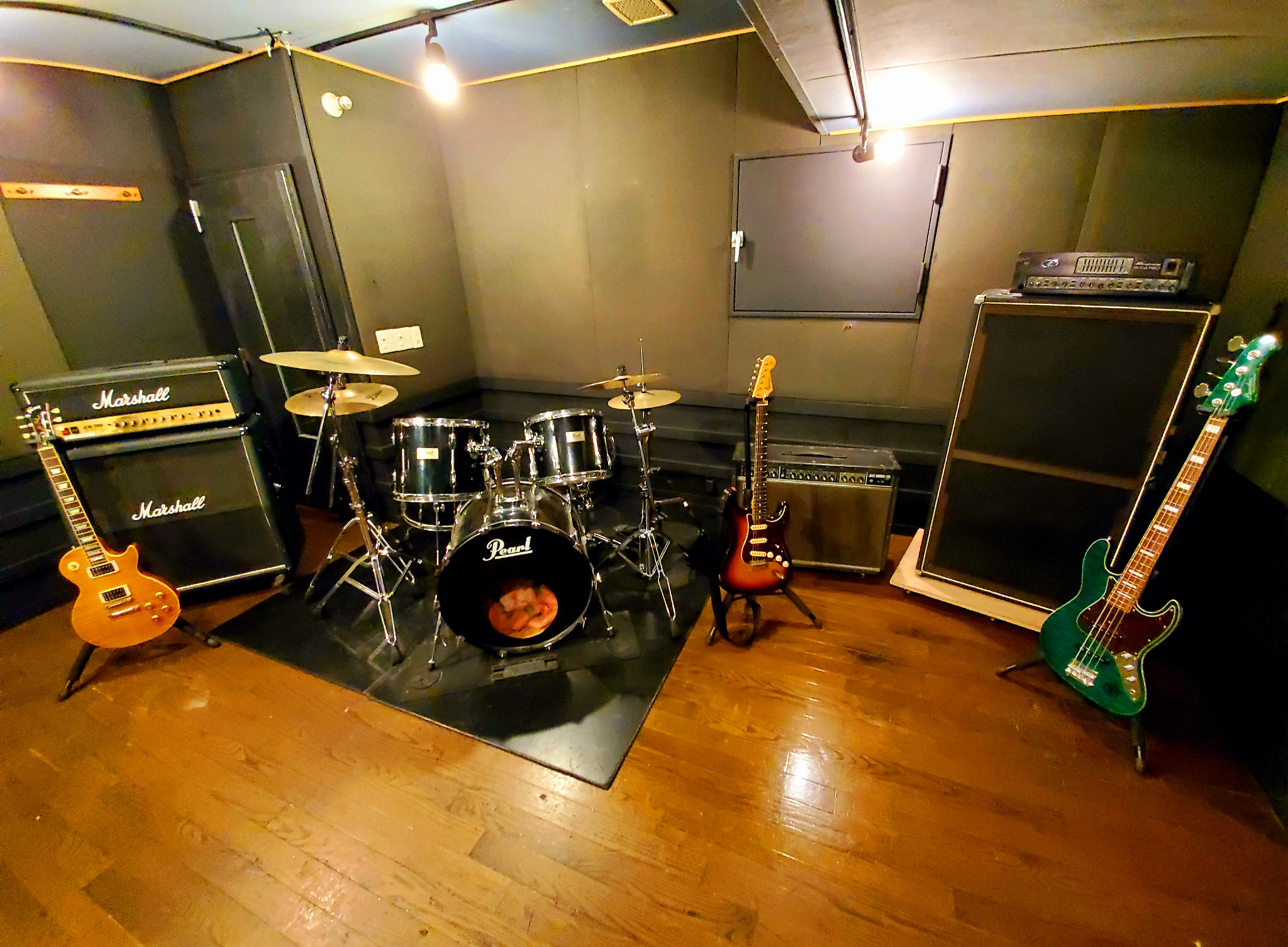 スタジオWEB予約 - LANDRUTH music studio スタジオWEB予約 - LANDRUTH music studio