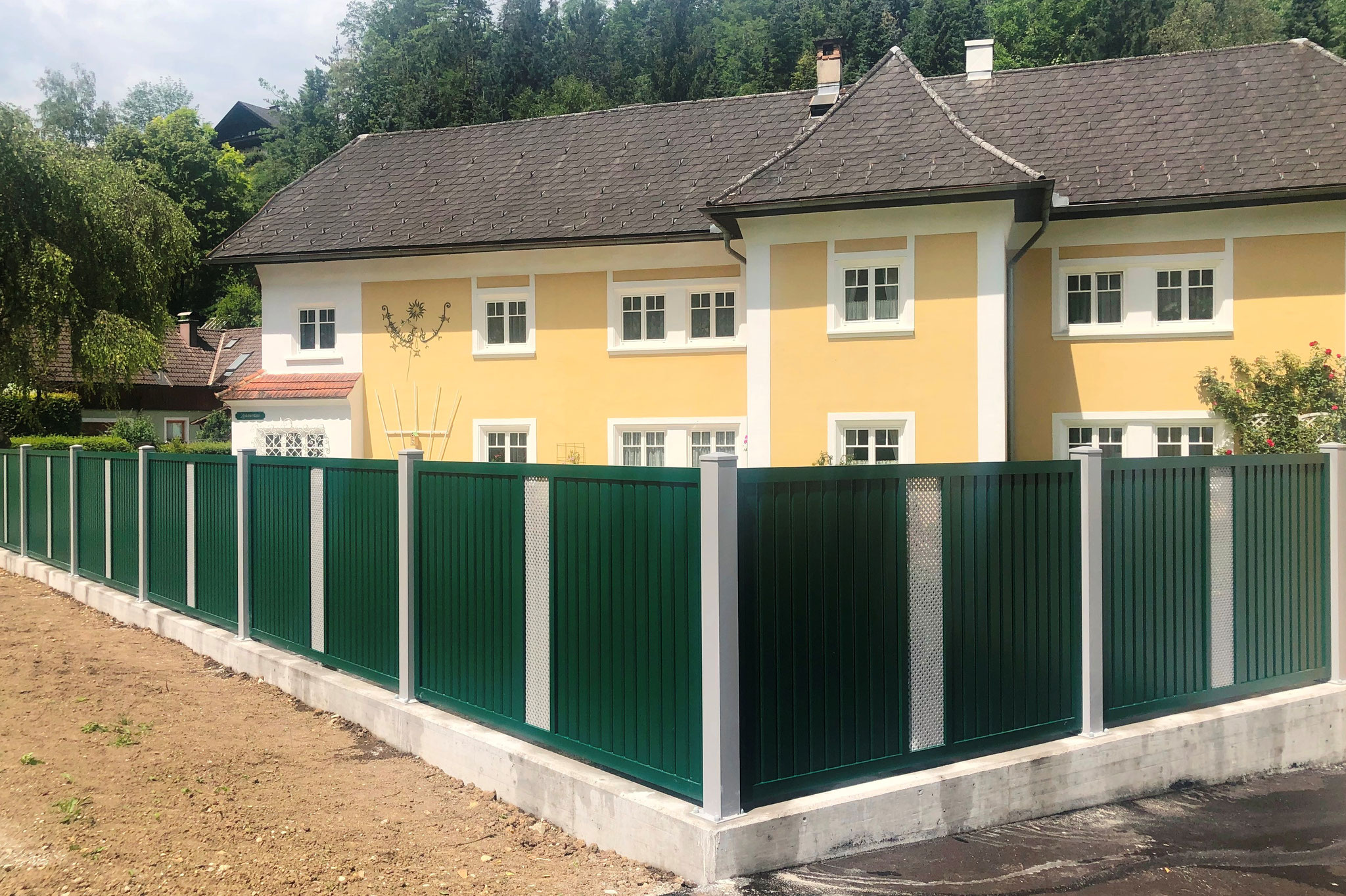 Profilierte Latten, Blickdicht