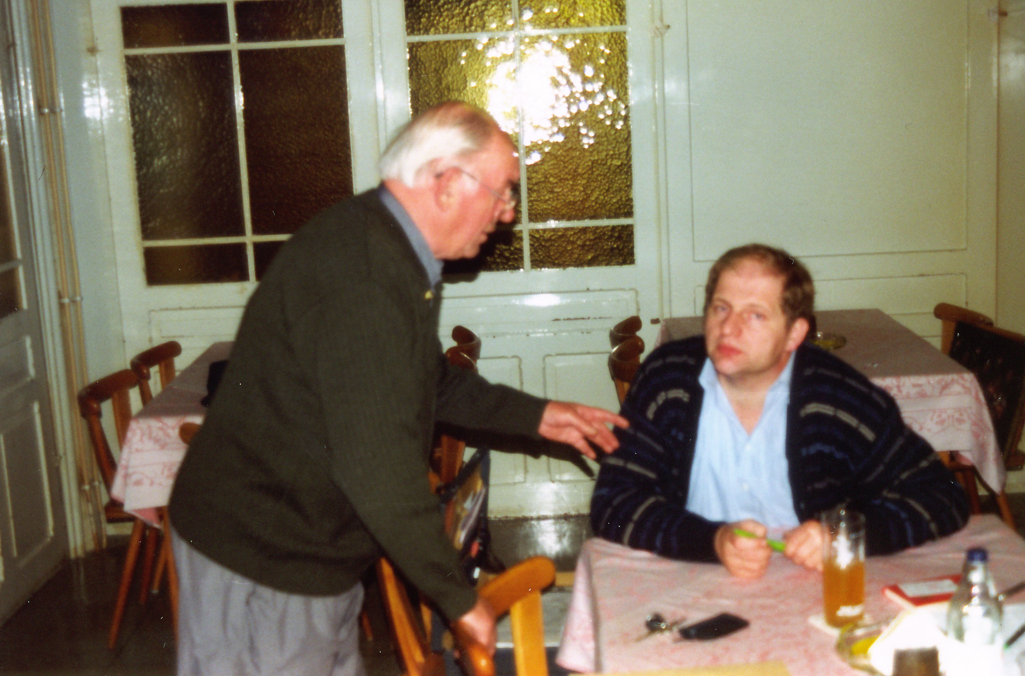 Herrn Schmidt Helmut 2. Vorsitzender und Herrn Barhofer Manfred 1. Vorsitzender im Gespräch