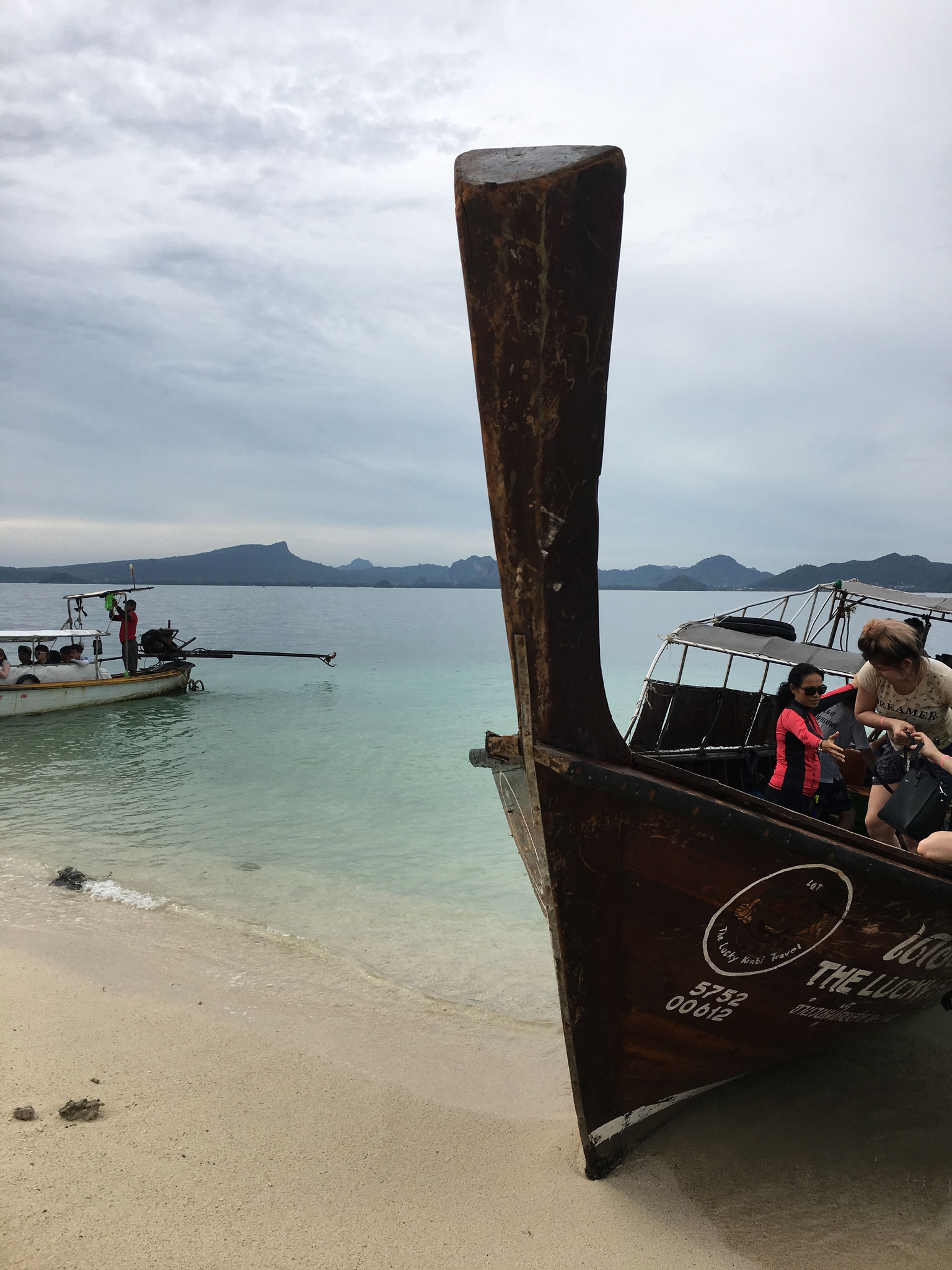 Wanted a picture of a boat with pretty ribbons, nope. 