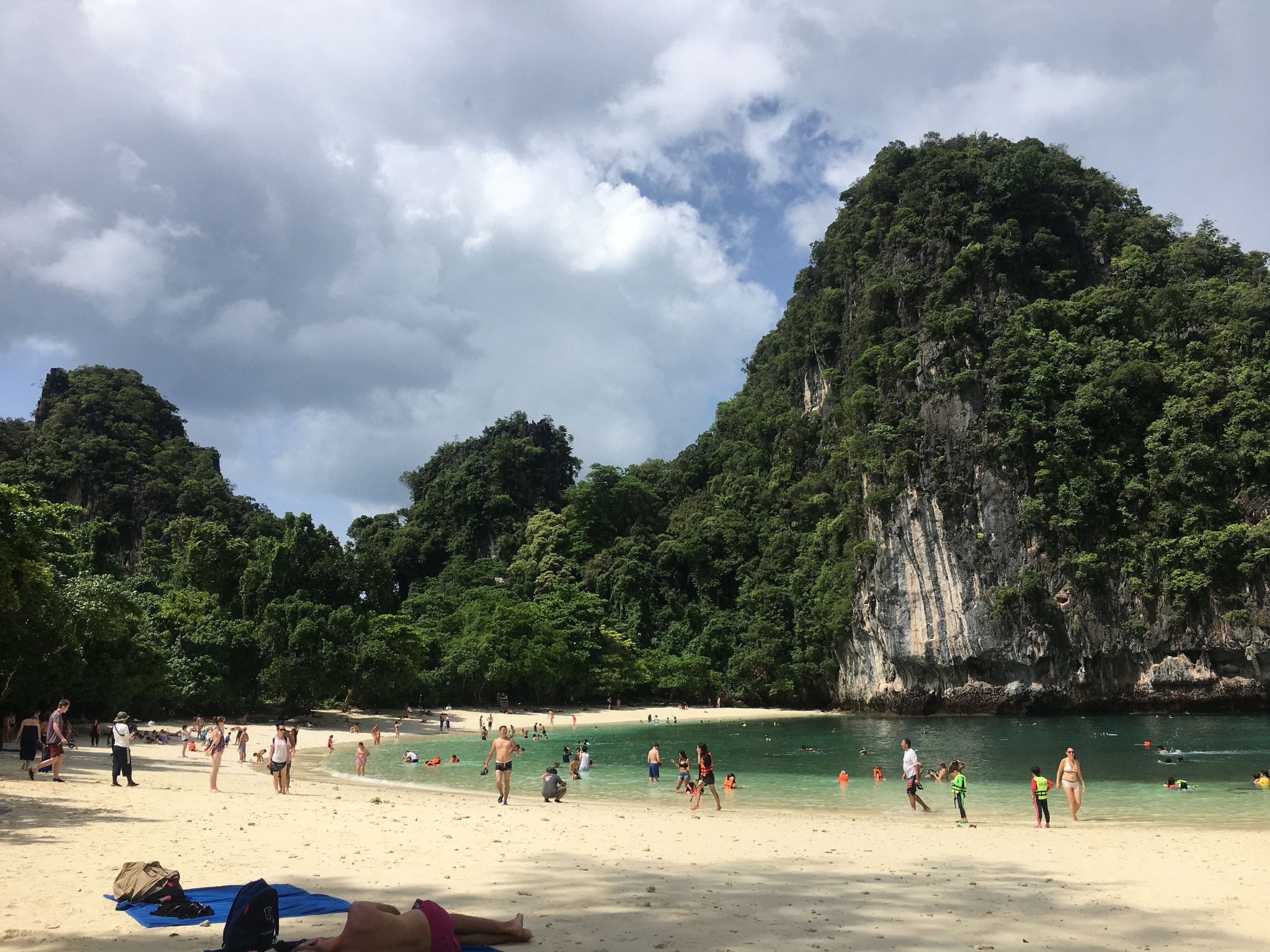 The view when you arrive at Hong beach 