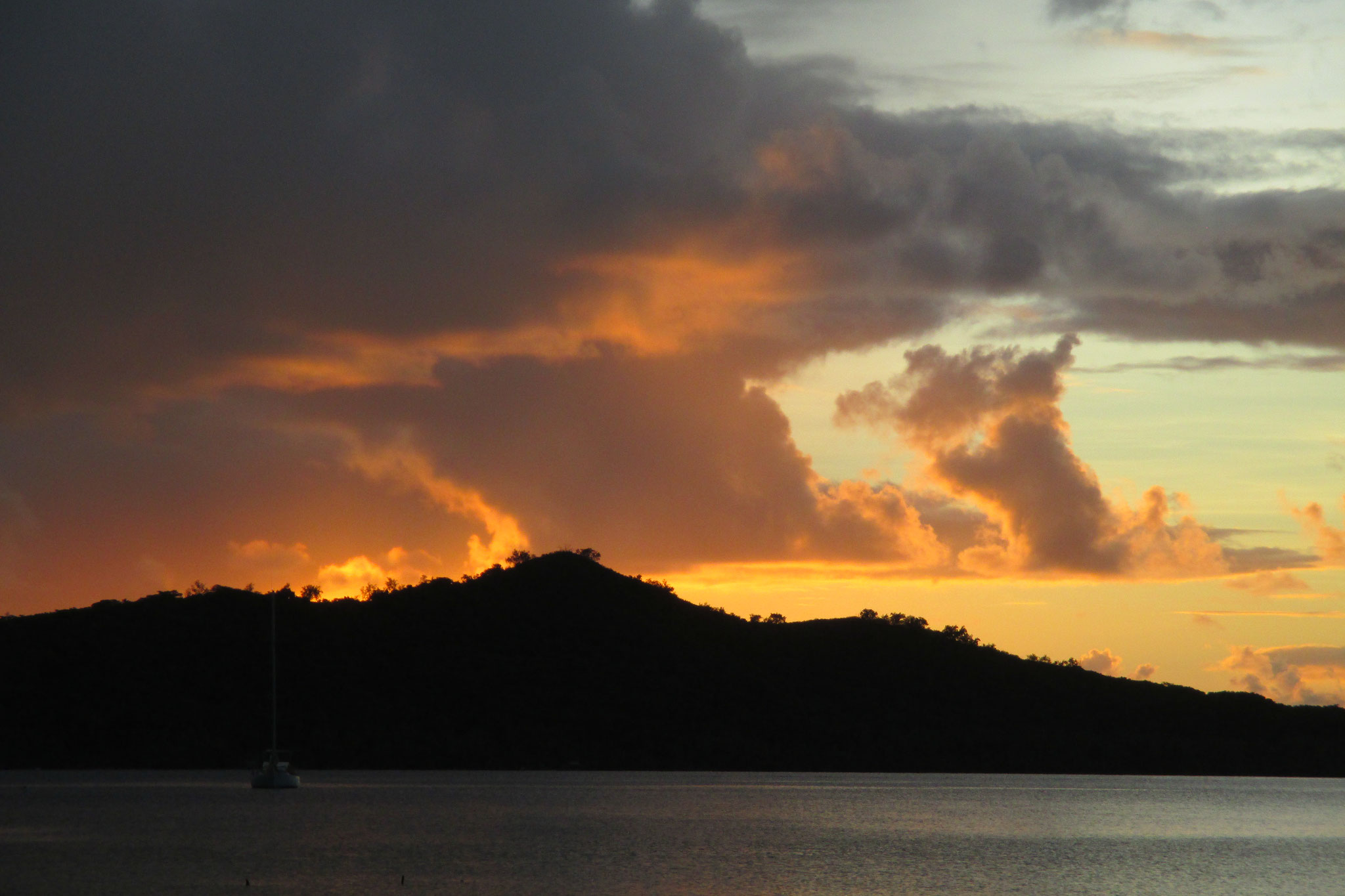 Love Sunsets 