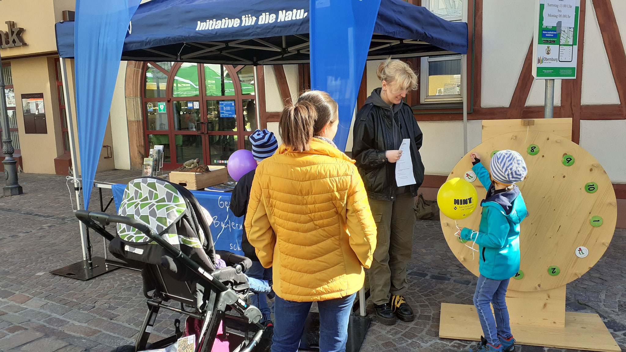 Bei den Kindern kam das Glücksrad ebenfalls gut an