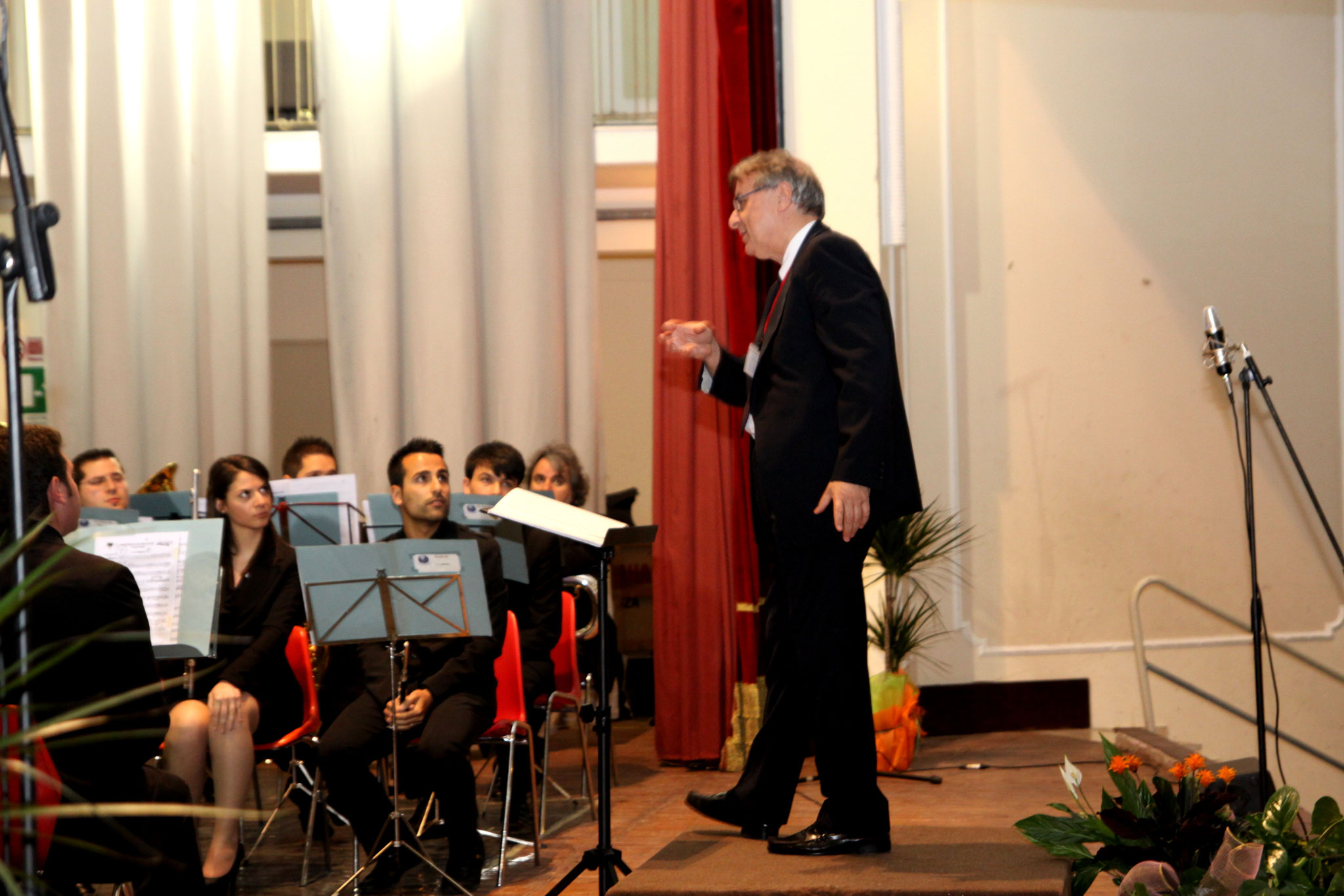 In concertazione con il M° Marco Tamanini.