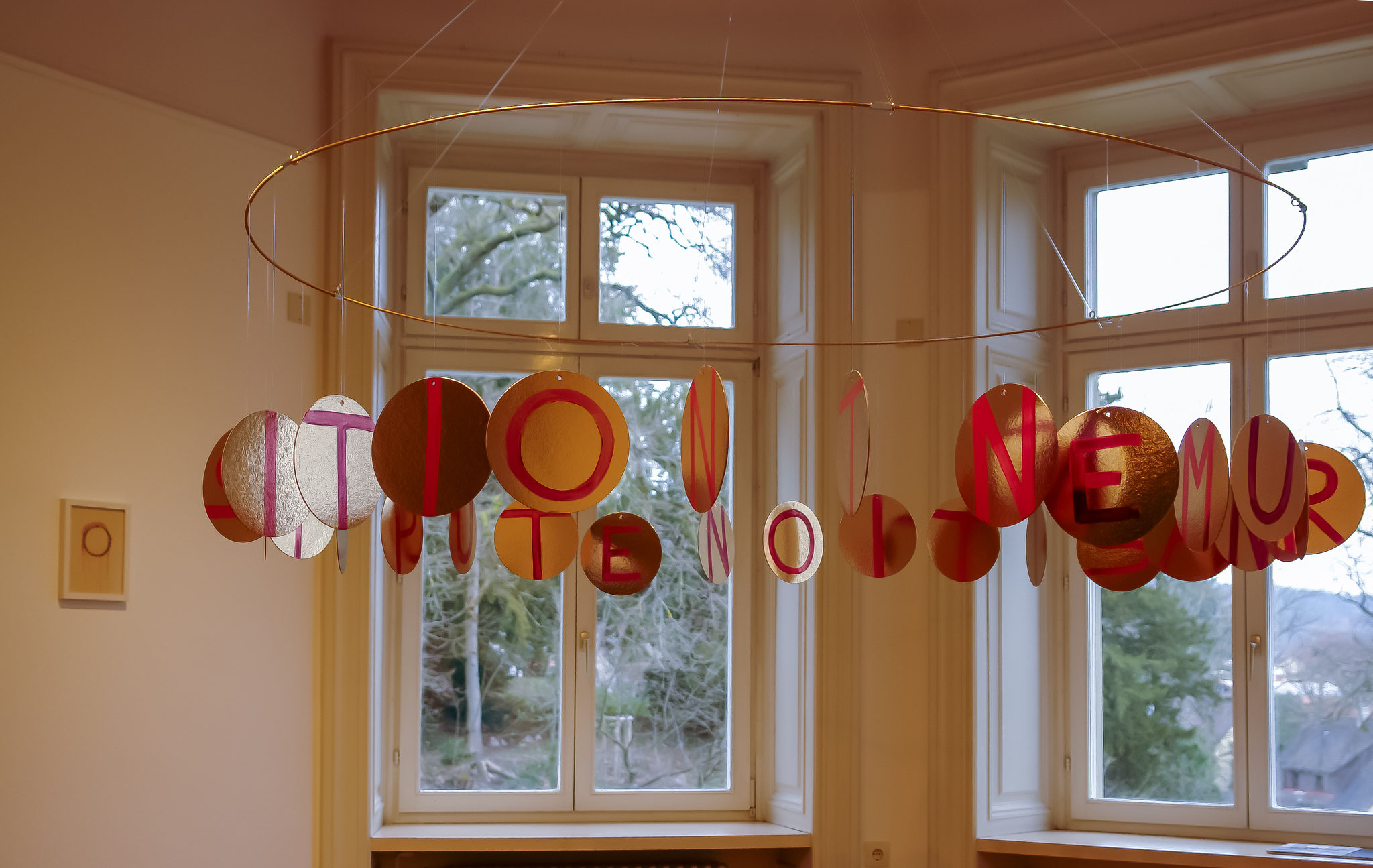 Ausstellungsansicht, Installation "Controversy"