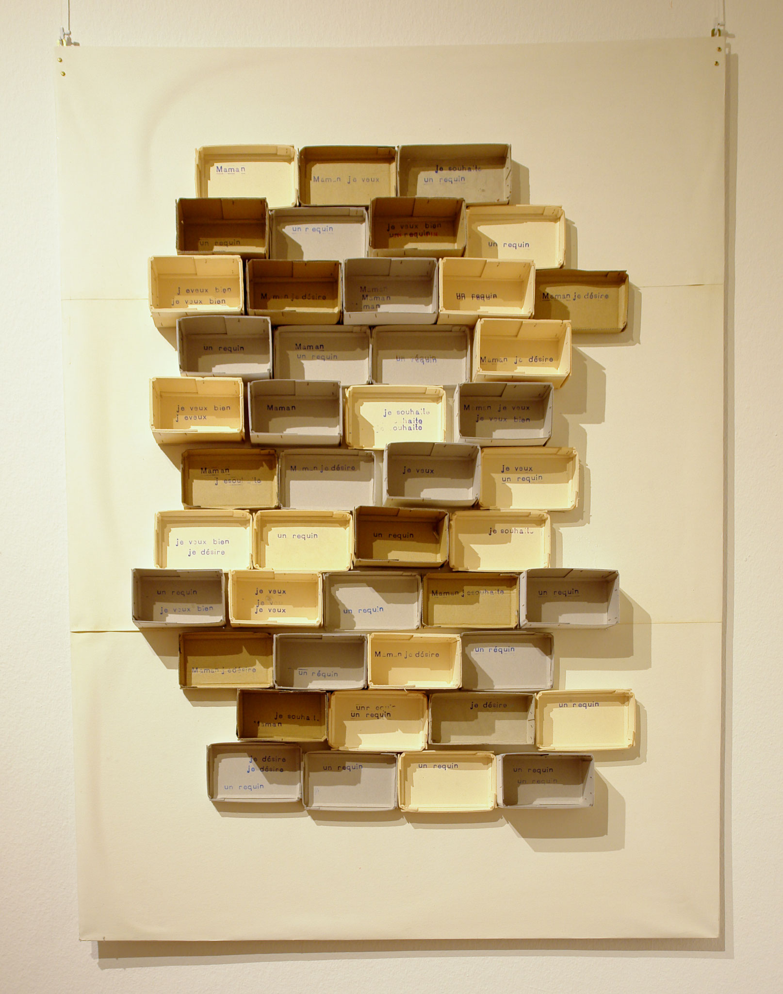 Julia Brodauf, Le Désir, 2019 140*103 *8 cm, Relief aus Pappkartons