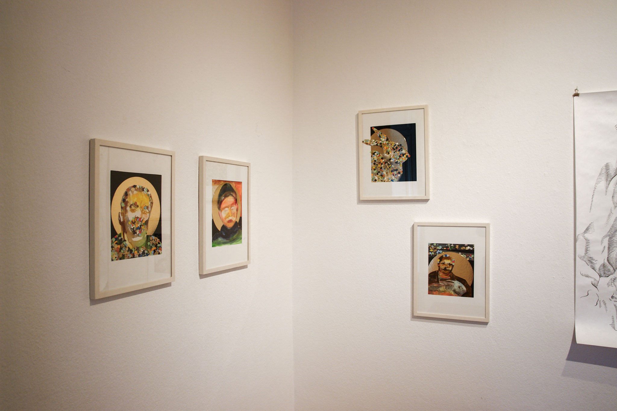 Ausstellungsansicht (Collagen Santa Lui, 2020, San Bambino, 2020, San Coniglio, 2020 und Main ganzer Stolz, 2020)