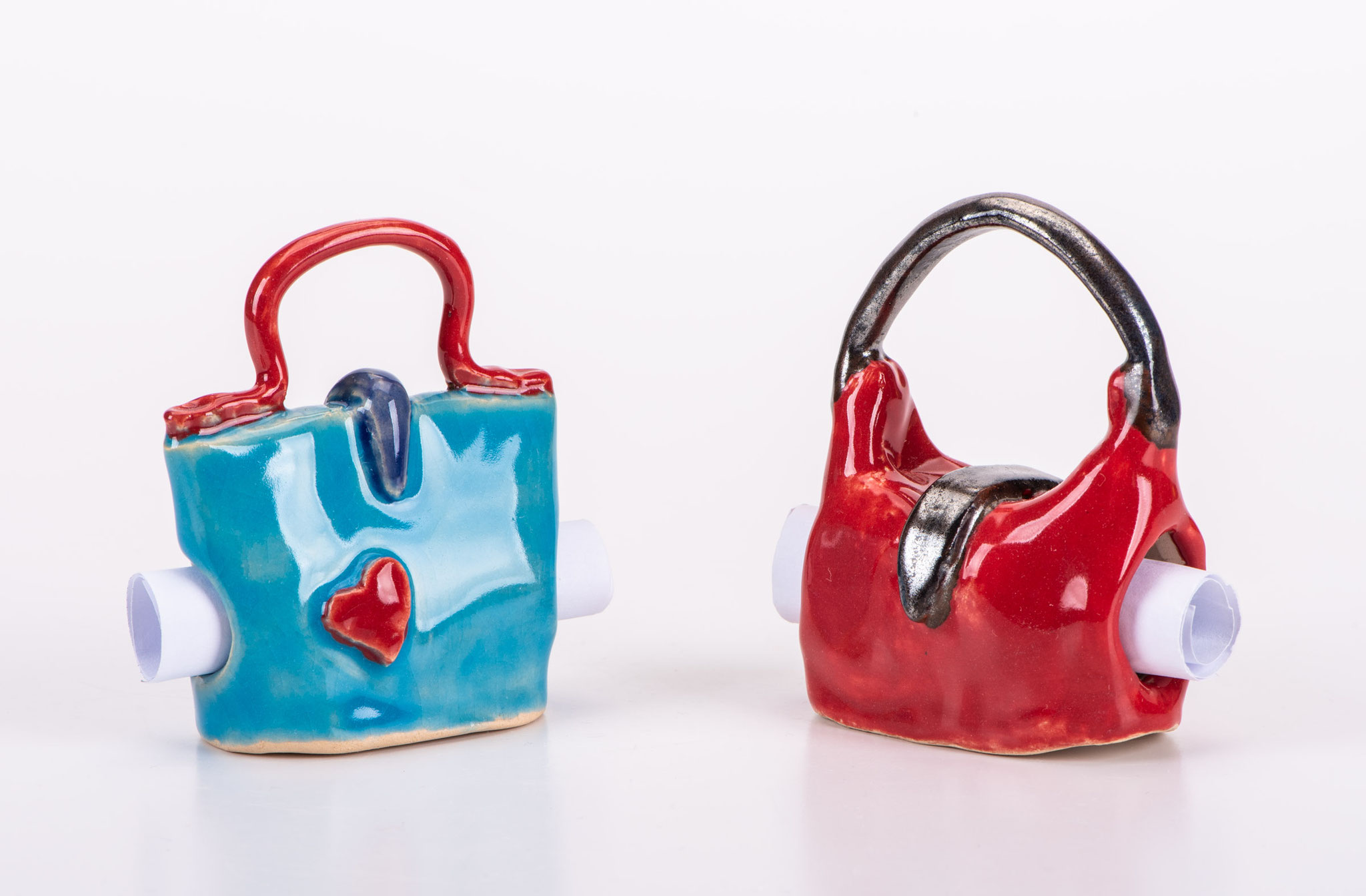 Taschen Größe ca. 4,5 cm x 2,5 cm x 7 cm (Maße können variieren)