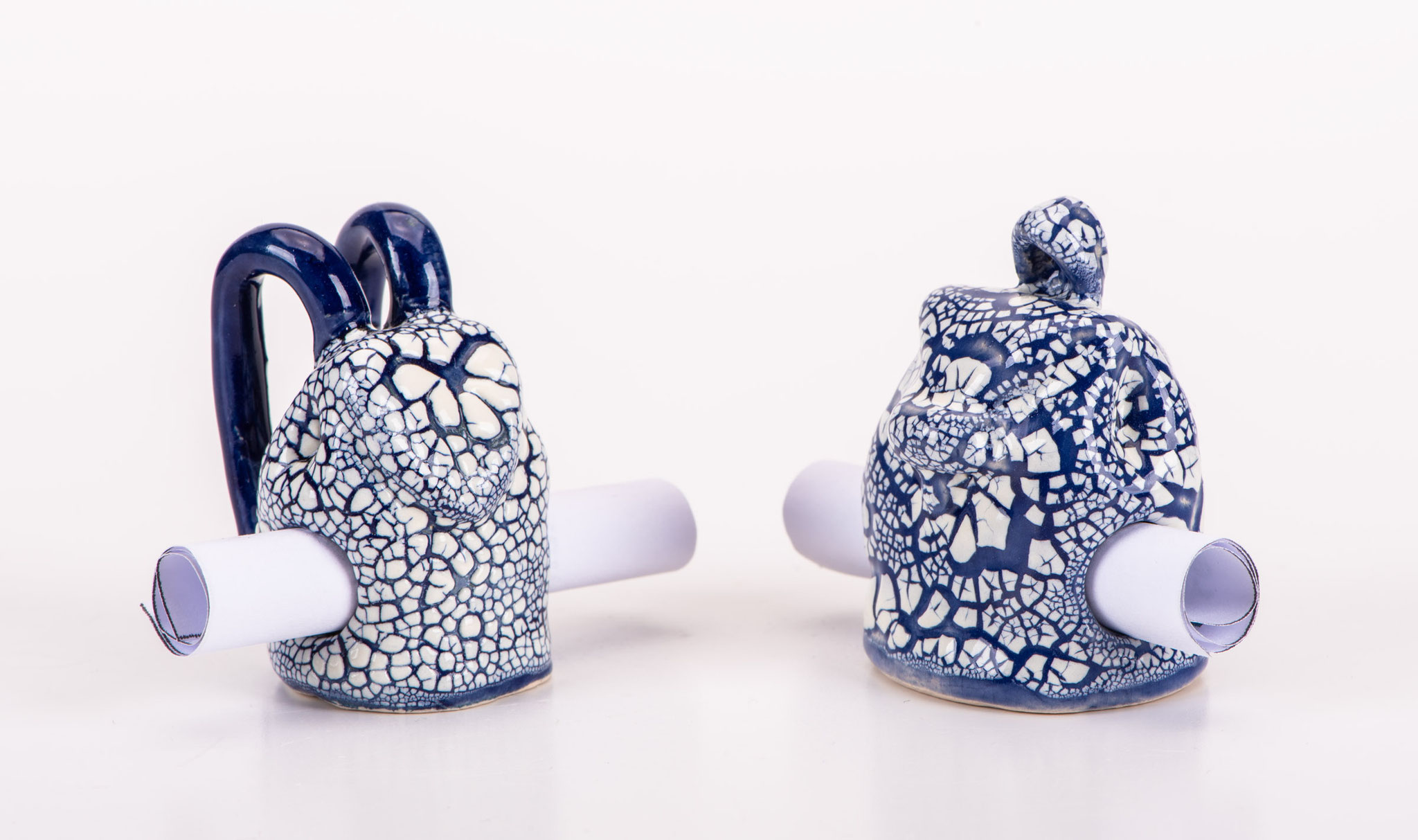 Rucksäcke linker Größe ca.3,8 cm x 5 cm, rechter Größe ca. 2,7 cm x 4,8 cm