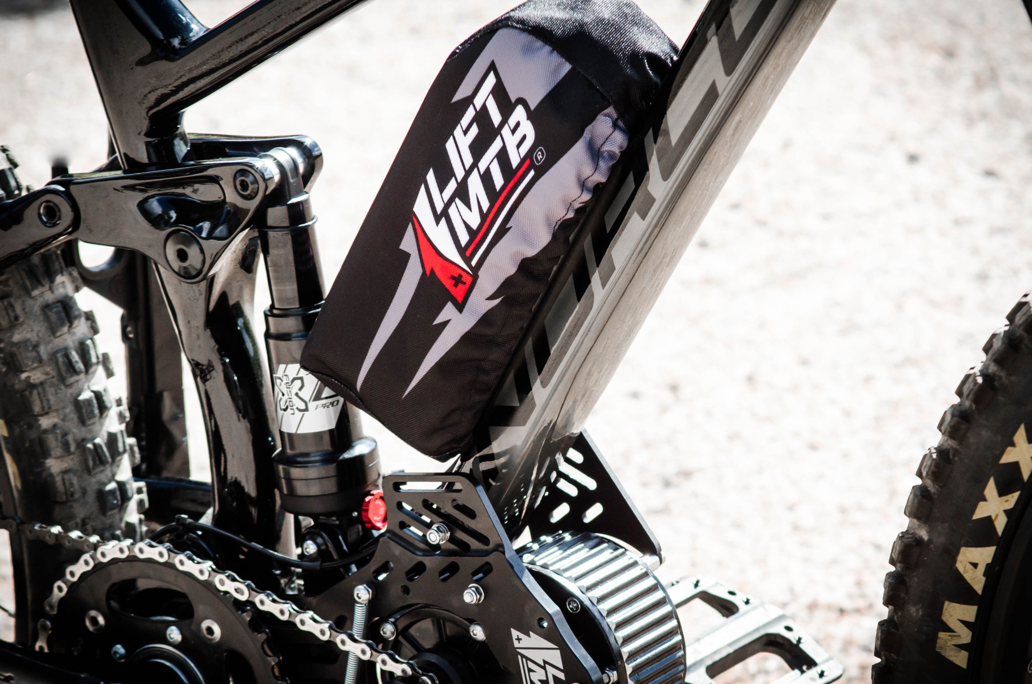 Electric bike battery holder, electric mountain bike LIFTMTB electric motor bike kit