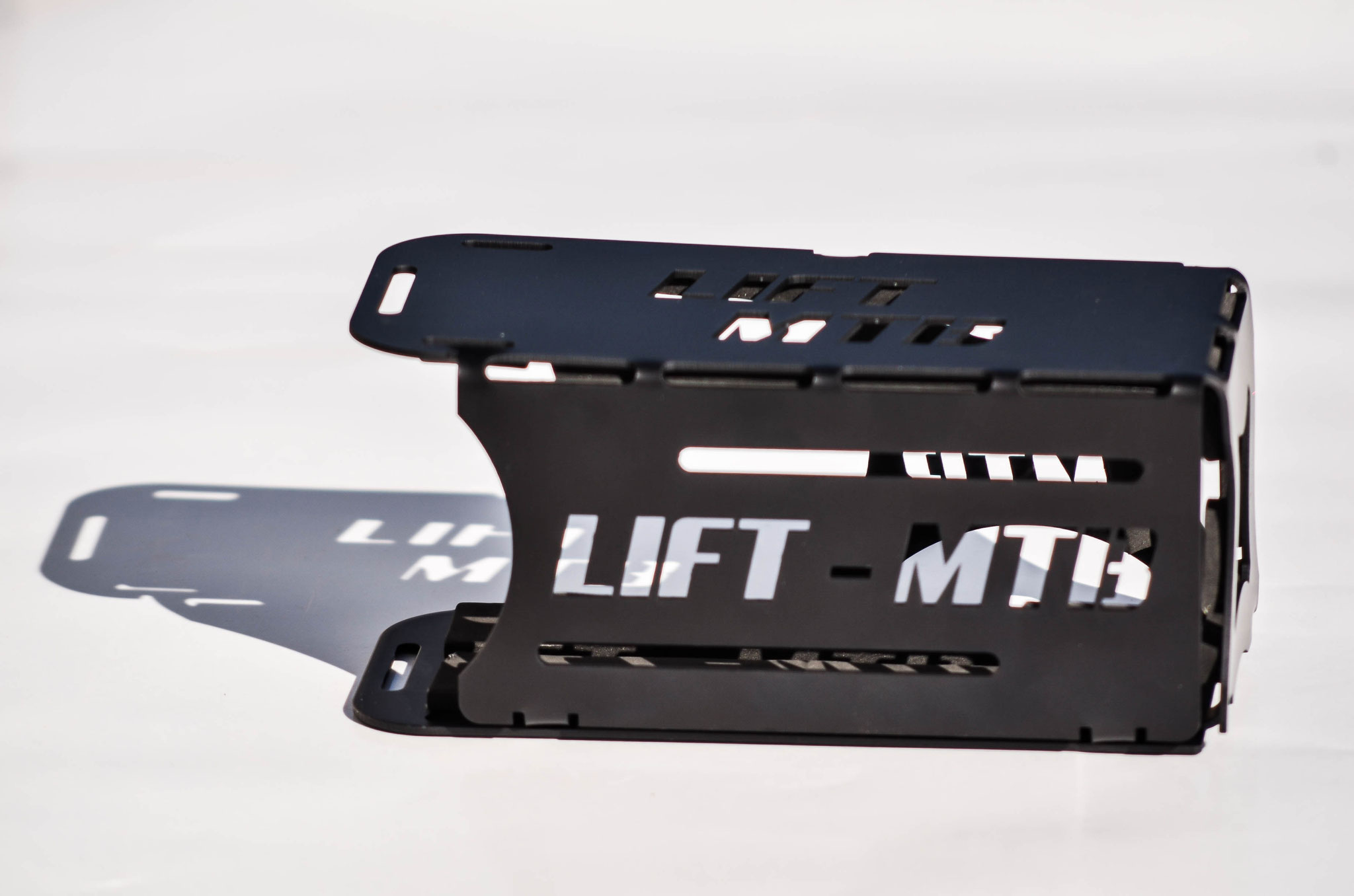 Electric bike battery holder, electric mountain bike LIFTMTB