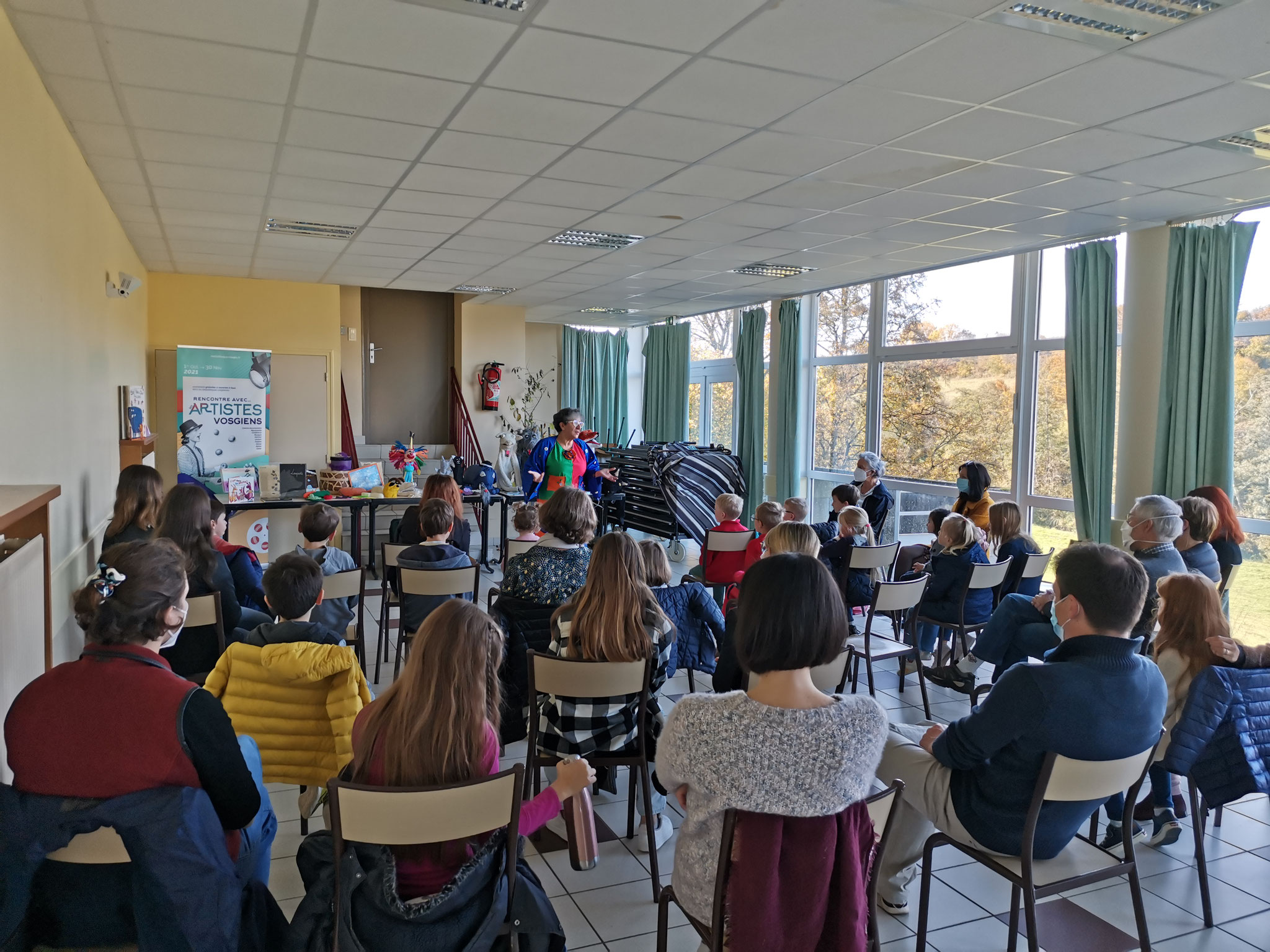 Bibliothèque FRIZON quel bonheur !!! j'y retourne quand ils veulent !!!! #rencontre avec merci à Claire Bulet de la MDV